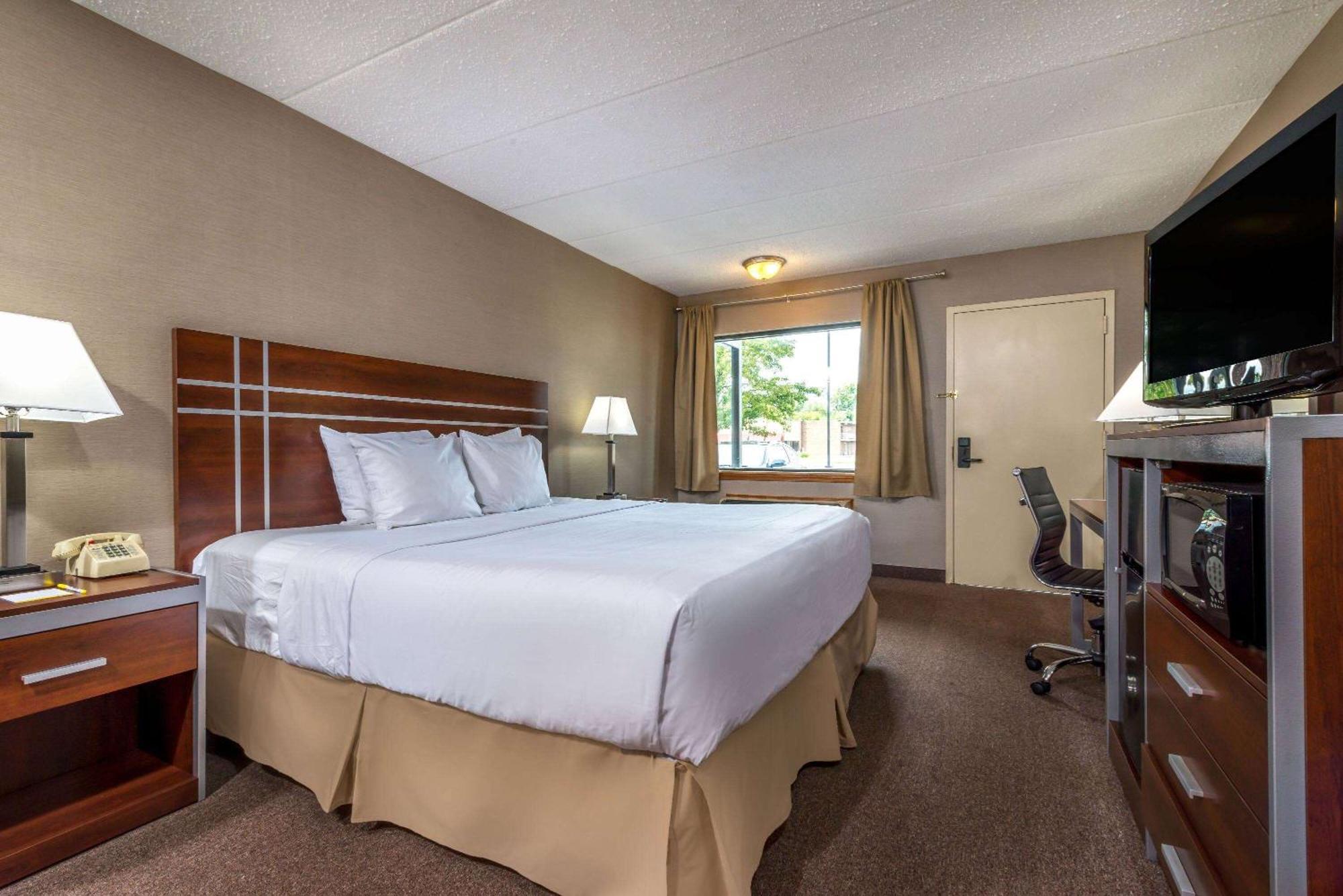 Superior Deluxe Double Room - Non-Smoking