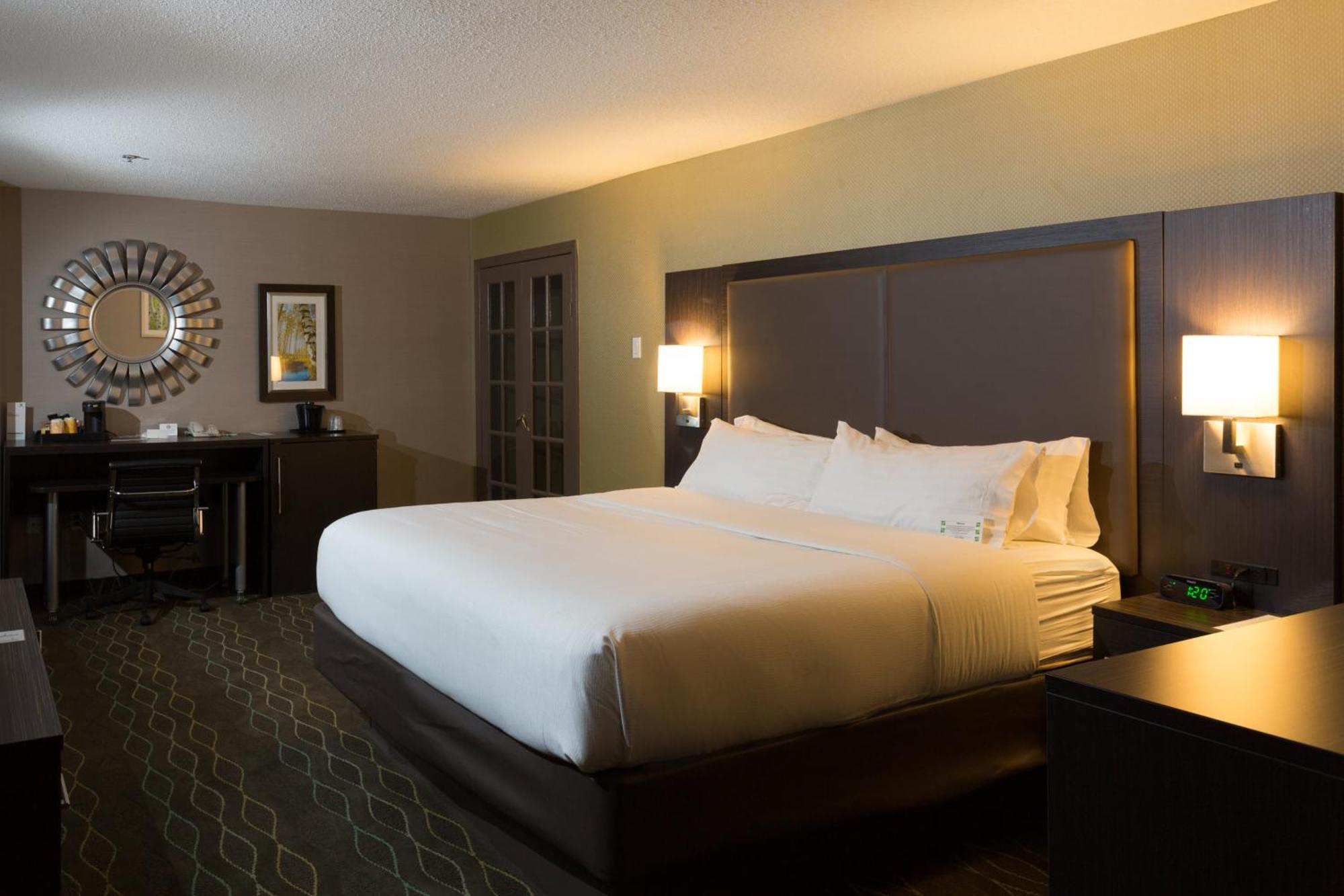 King Suite with Spa Bath