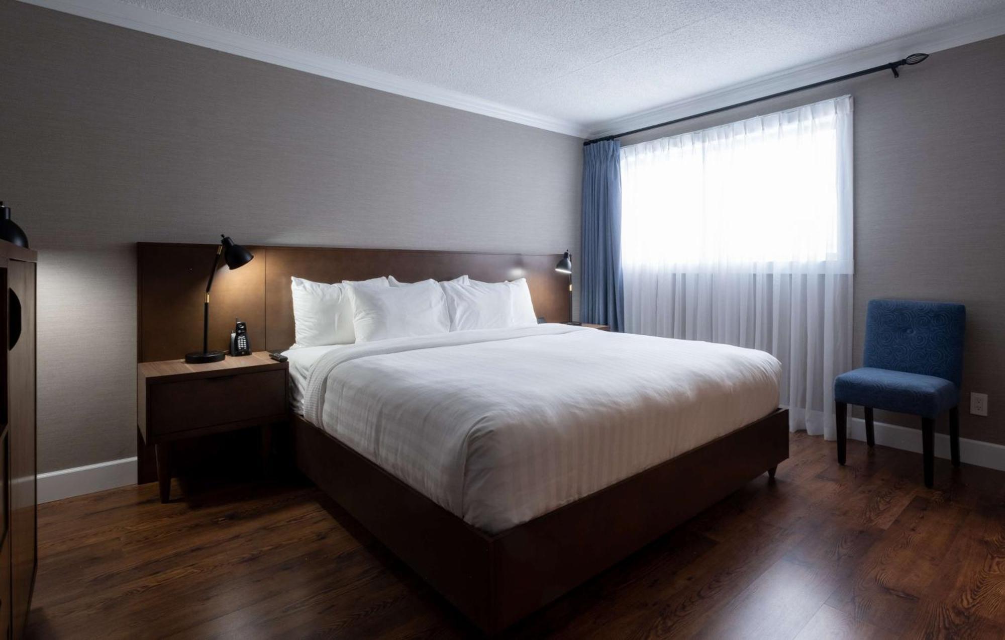 King Suite with Spa Bath