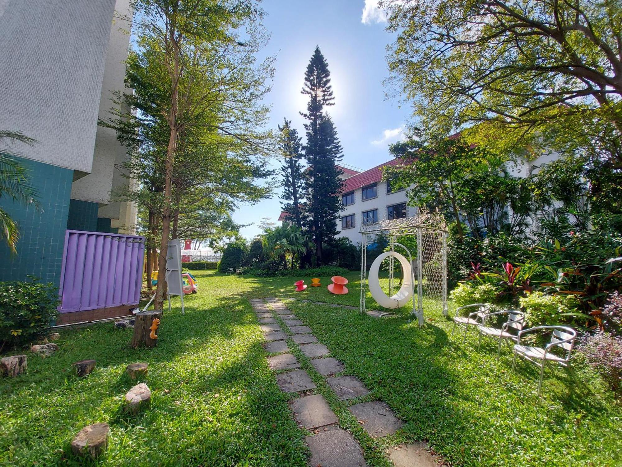 Garden View Twin Room