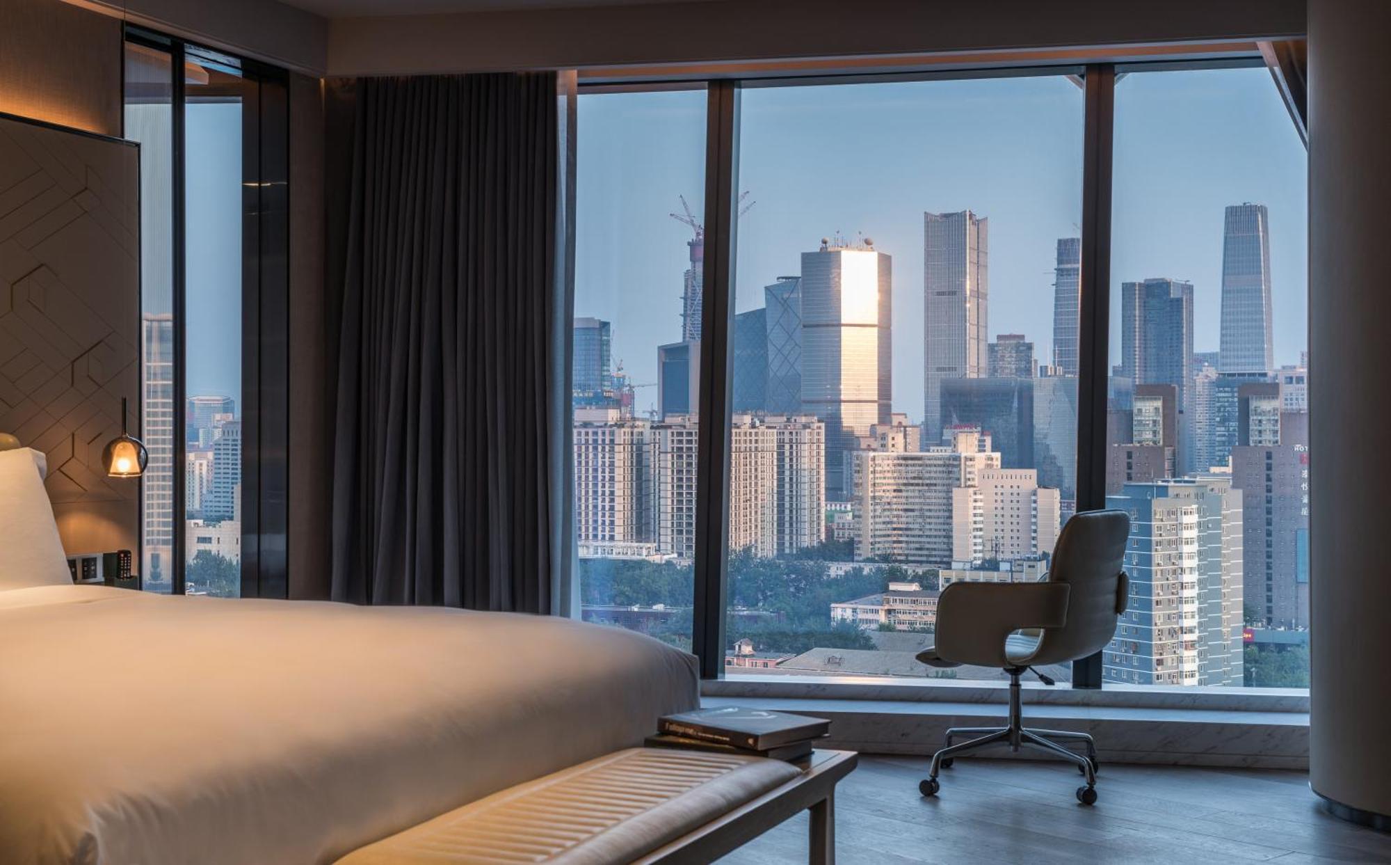 Junior King Suite with View