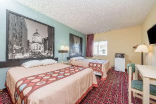 Queen Room with Two Queen Beds - Non-Smoking