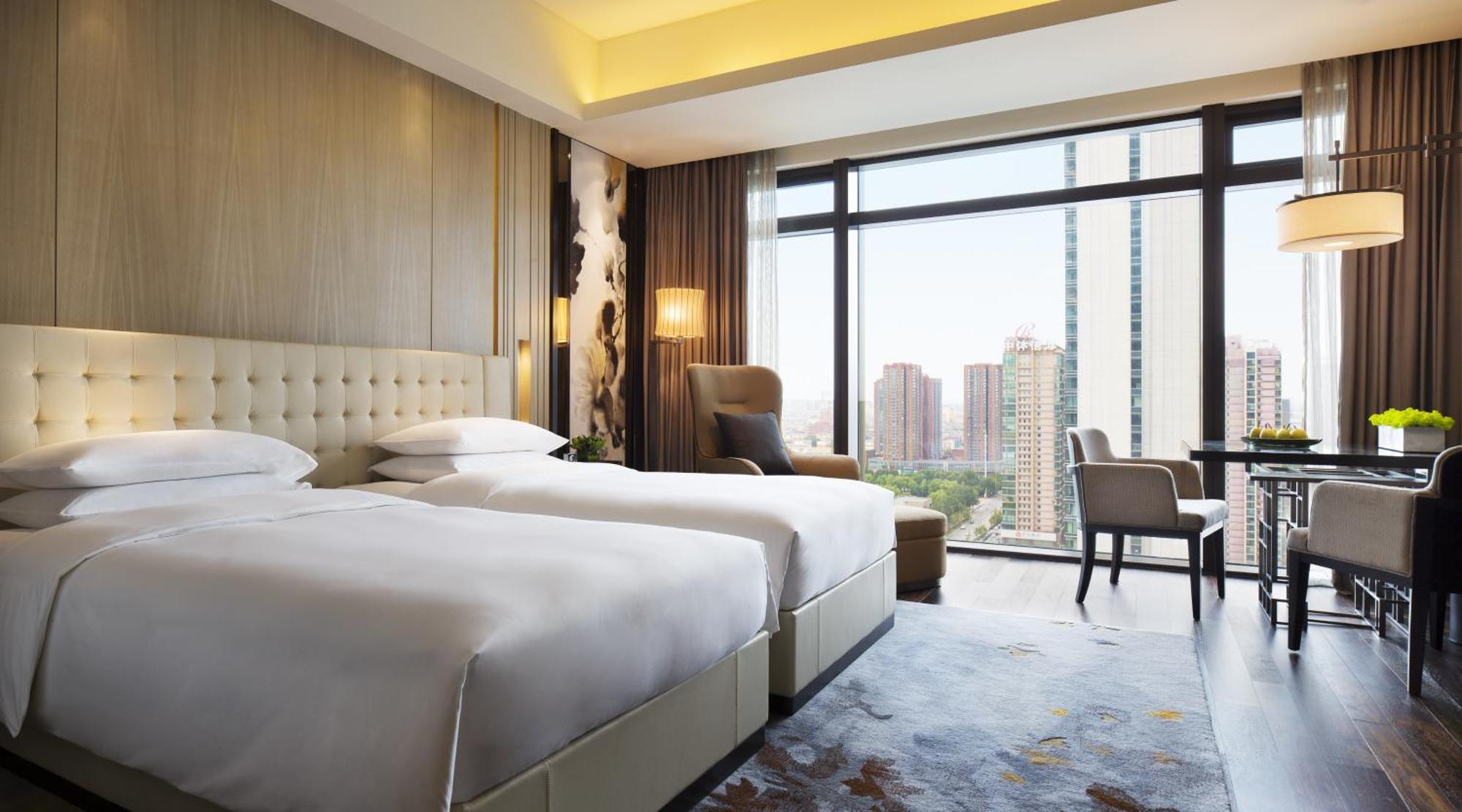 Club Twin Room