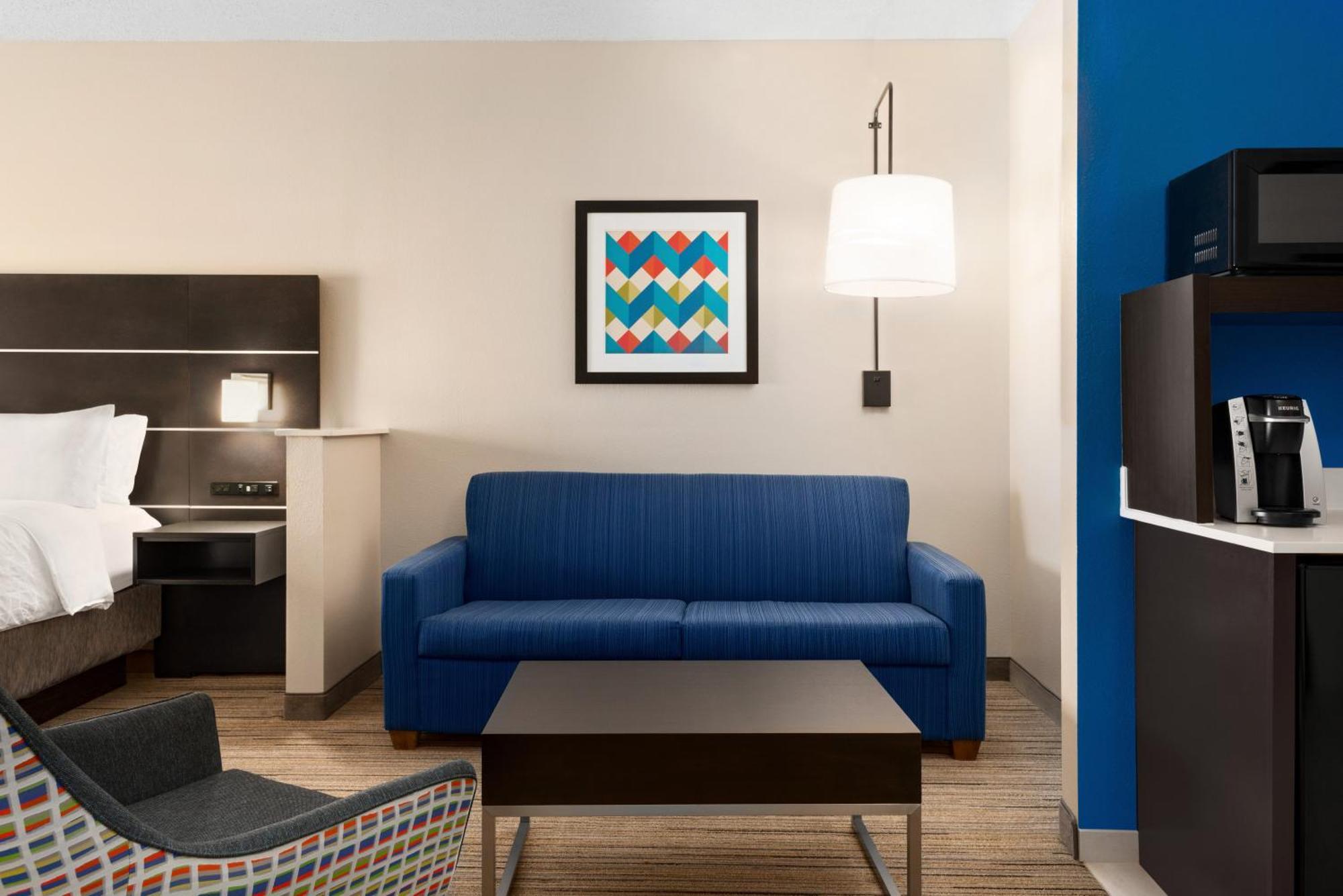 Queen Suite with Two Queen Beds and Additional Living Area