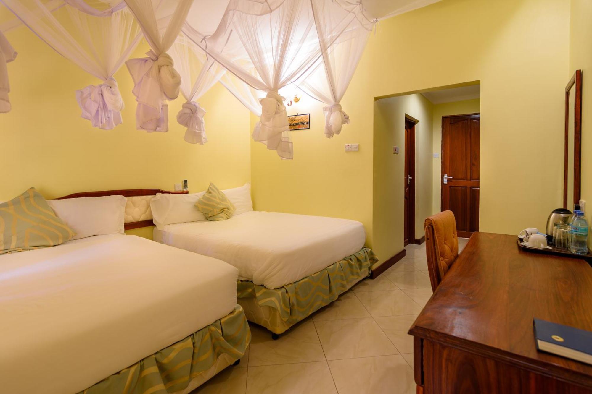 Twin Room with Balcony
