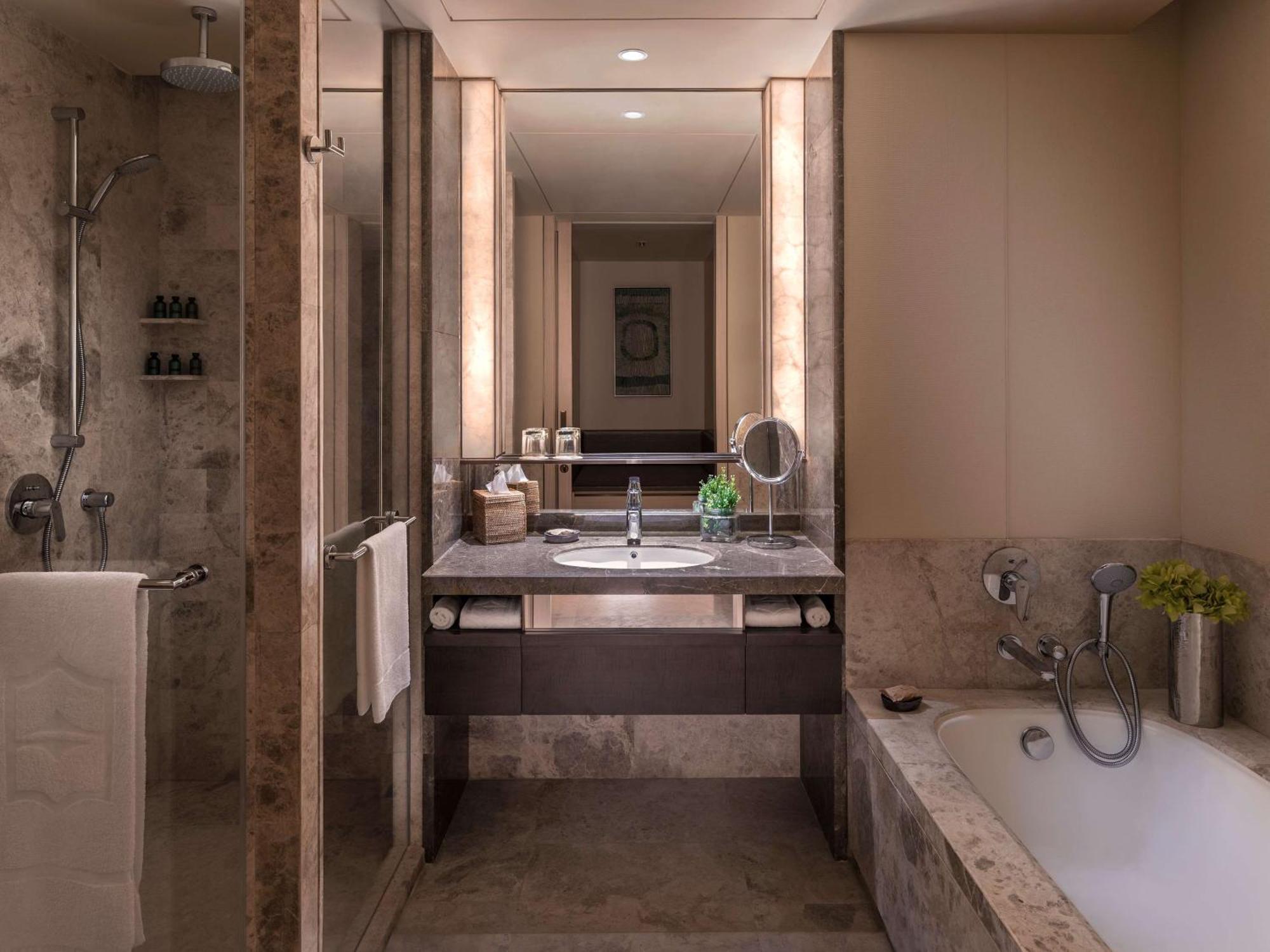Suite Deluxe Lake View King Complimentary Upgrade to the Suite or One-Bedroom Apartment Early Check at 10 AM on Availability USD 30 F&B OR Spa Credit Complimentary Afternoon Tea Sunset Cocktails & Canapés