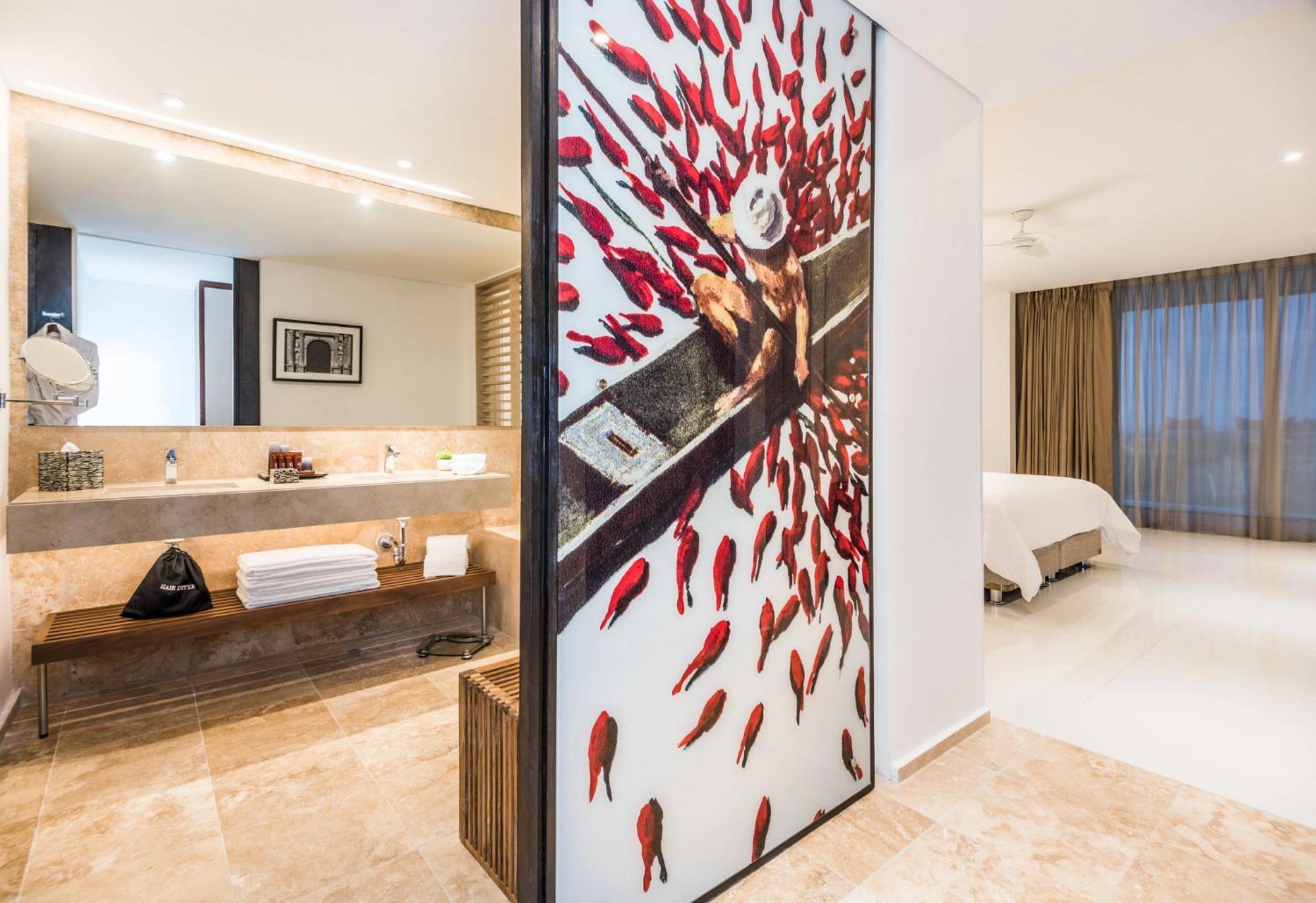 Preferred Club Master Suite Ocean Front