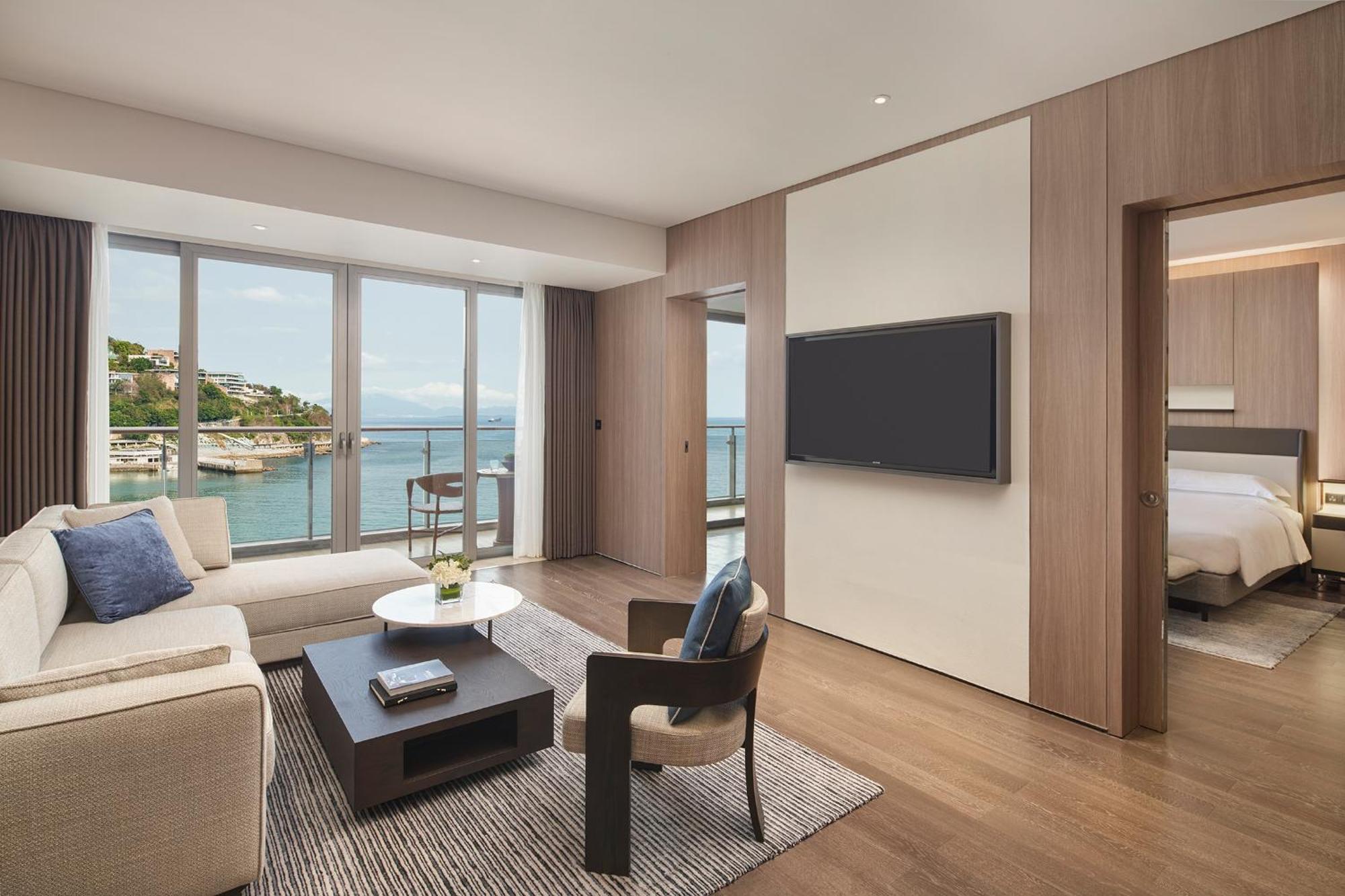 One-Bedroom King Suite with Ocean View