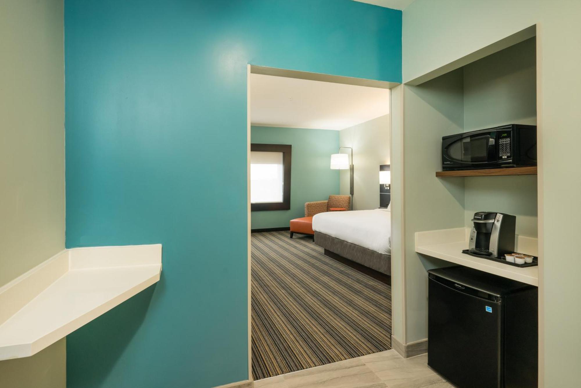 Standard King Room