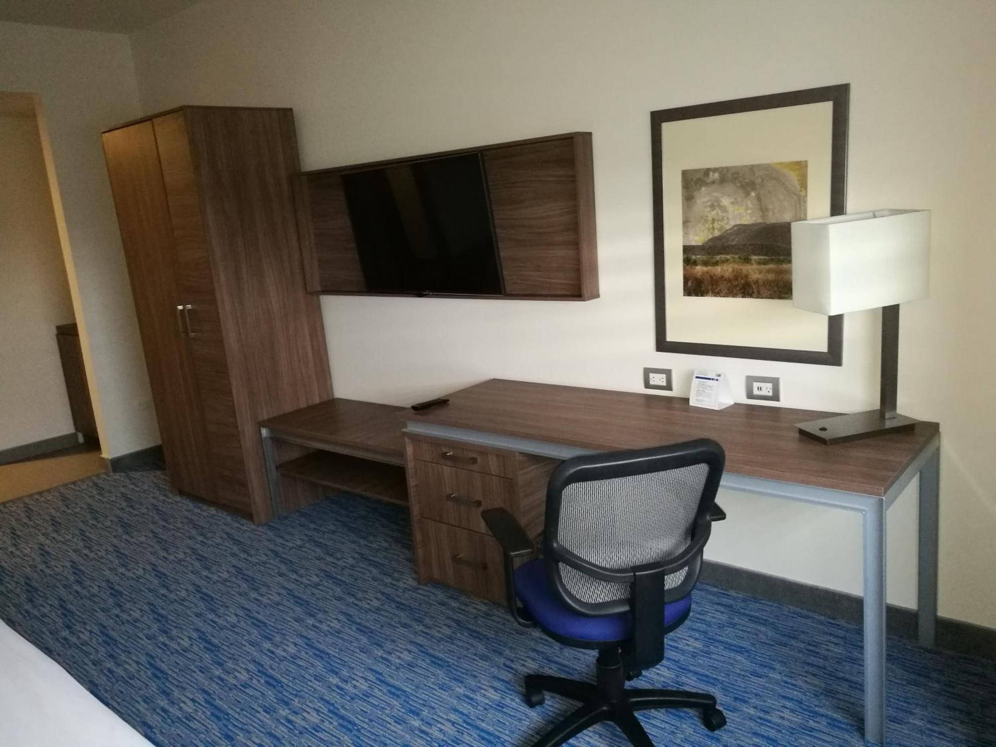 Standard King Room - Accessible