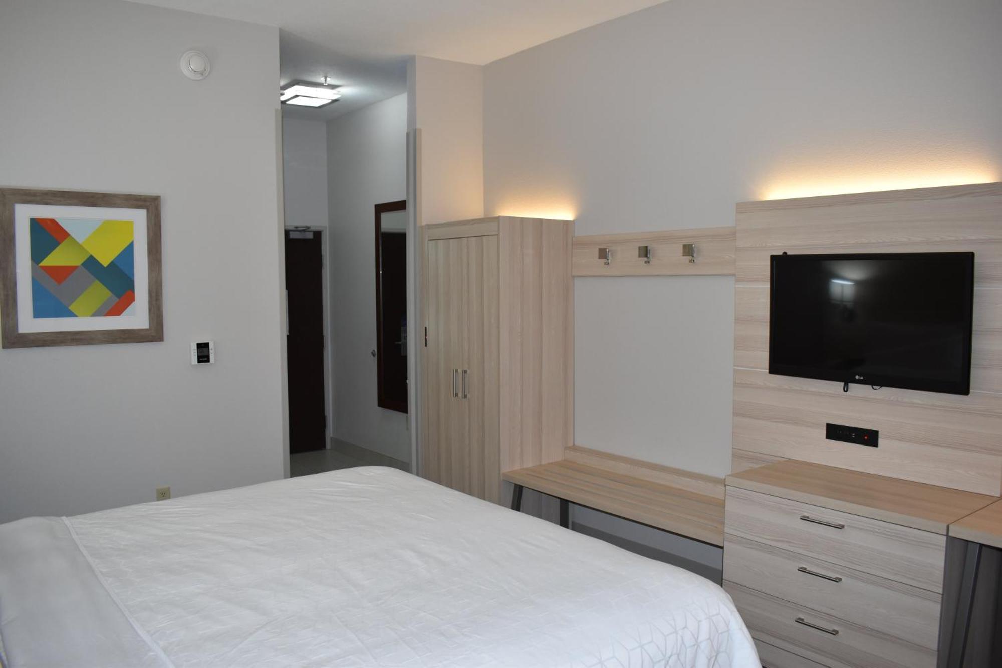 King Suite with Sofa Bed
