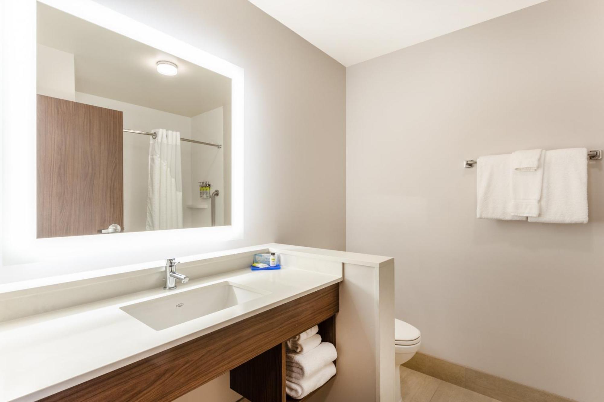 Habitación Doble Estándar con 2 camas grandes