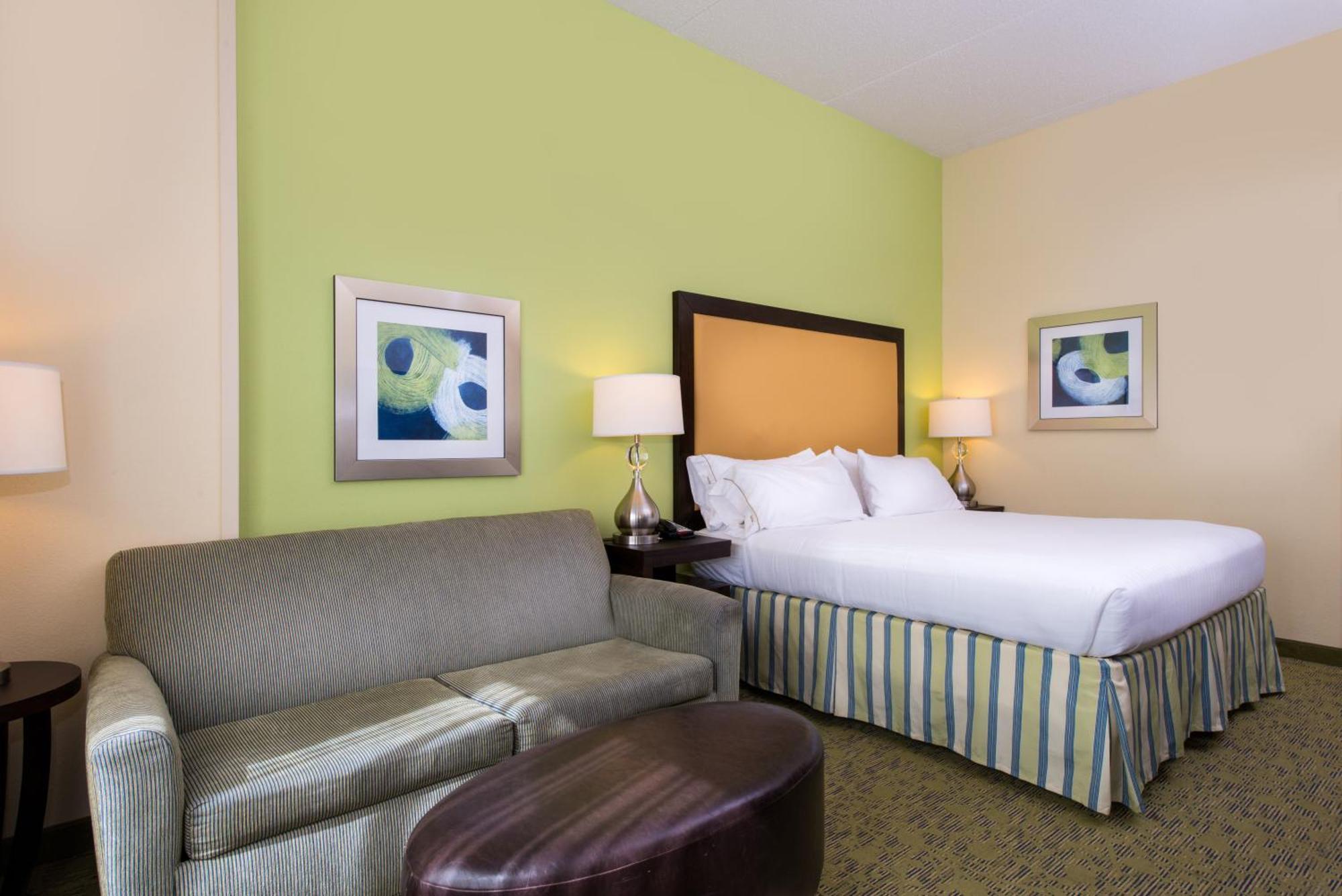 Standard King Room