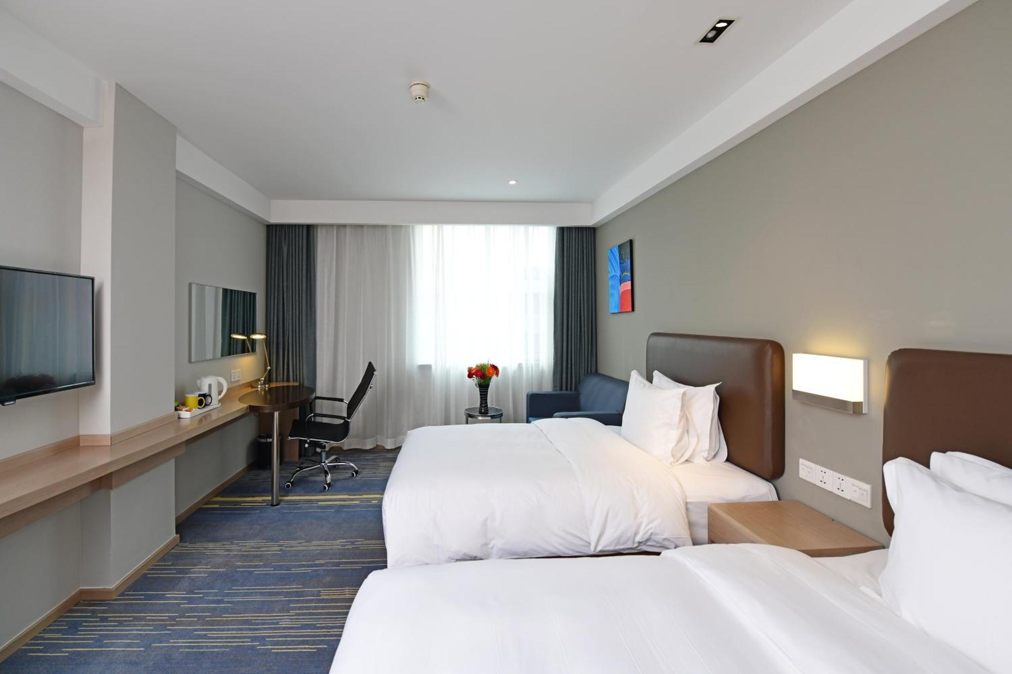 Standard Twin Room with Extra Floor Space