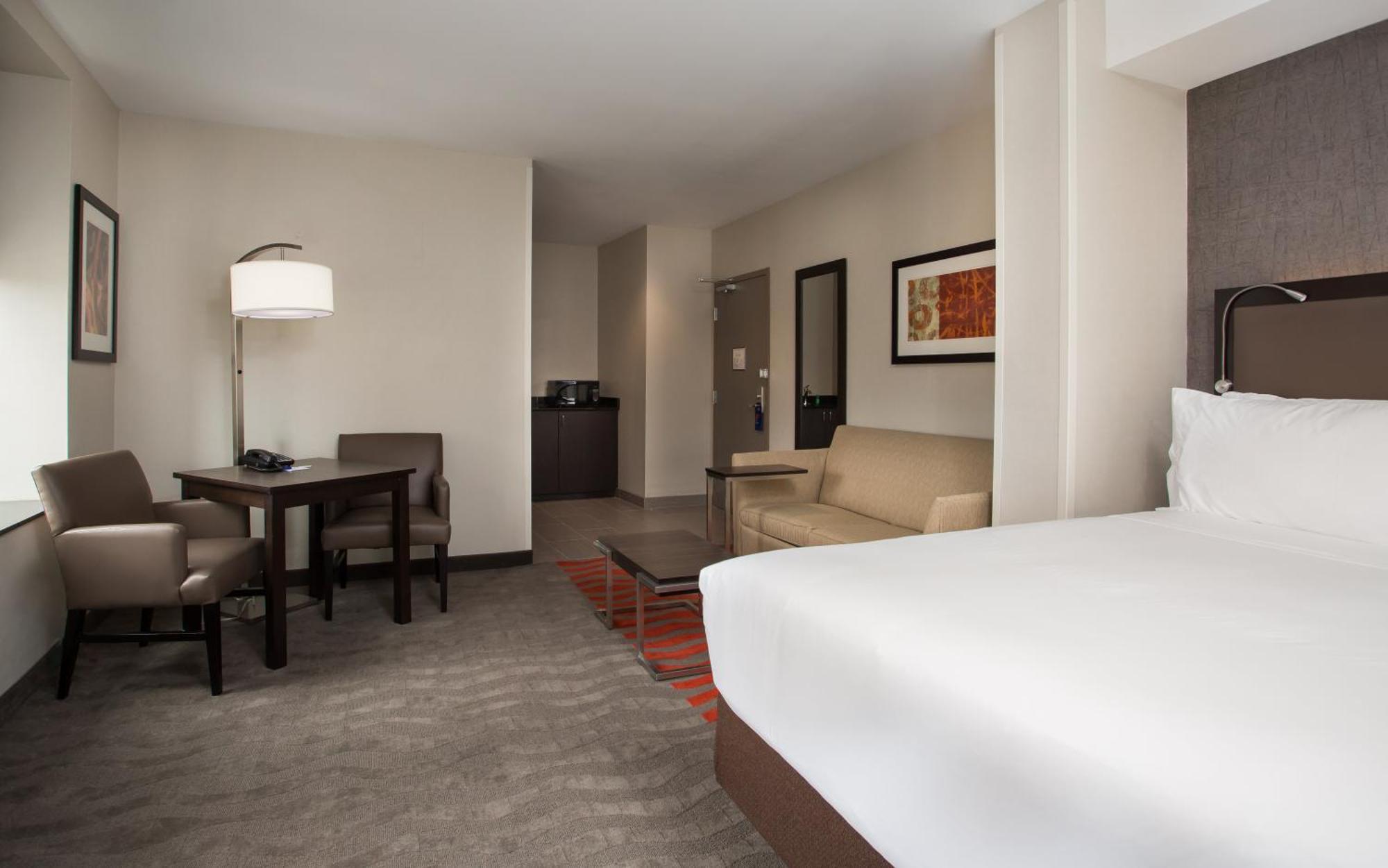 Standard King Room