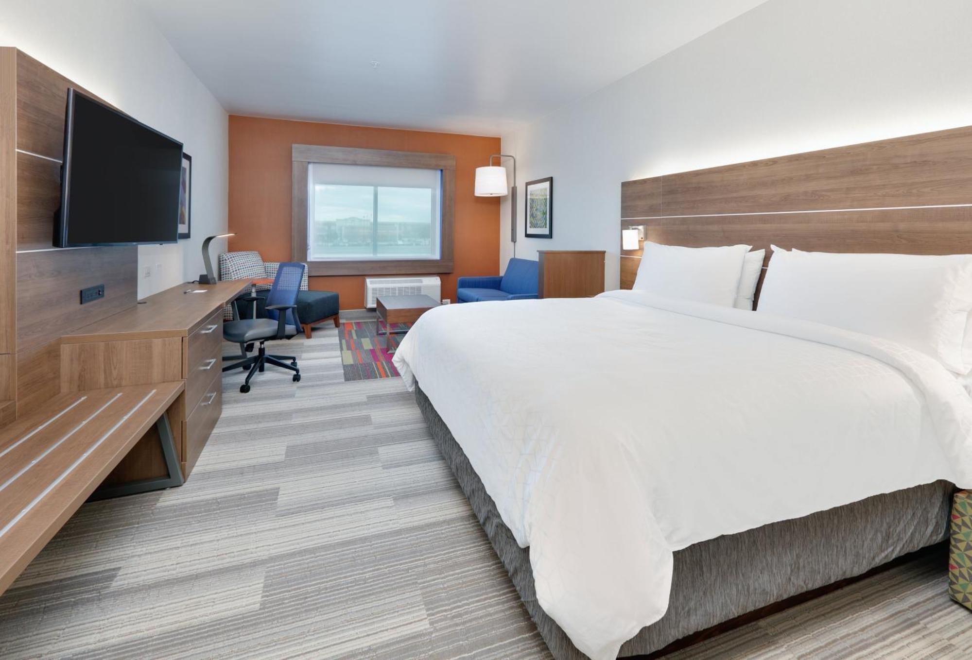 Standard King Room