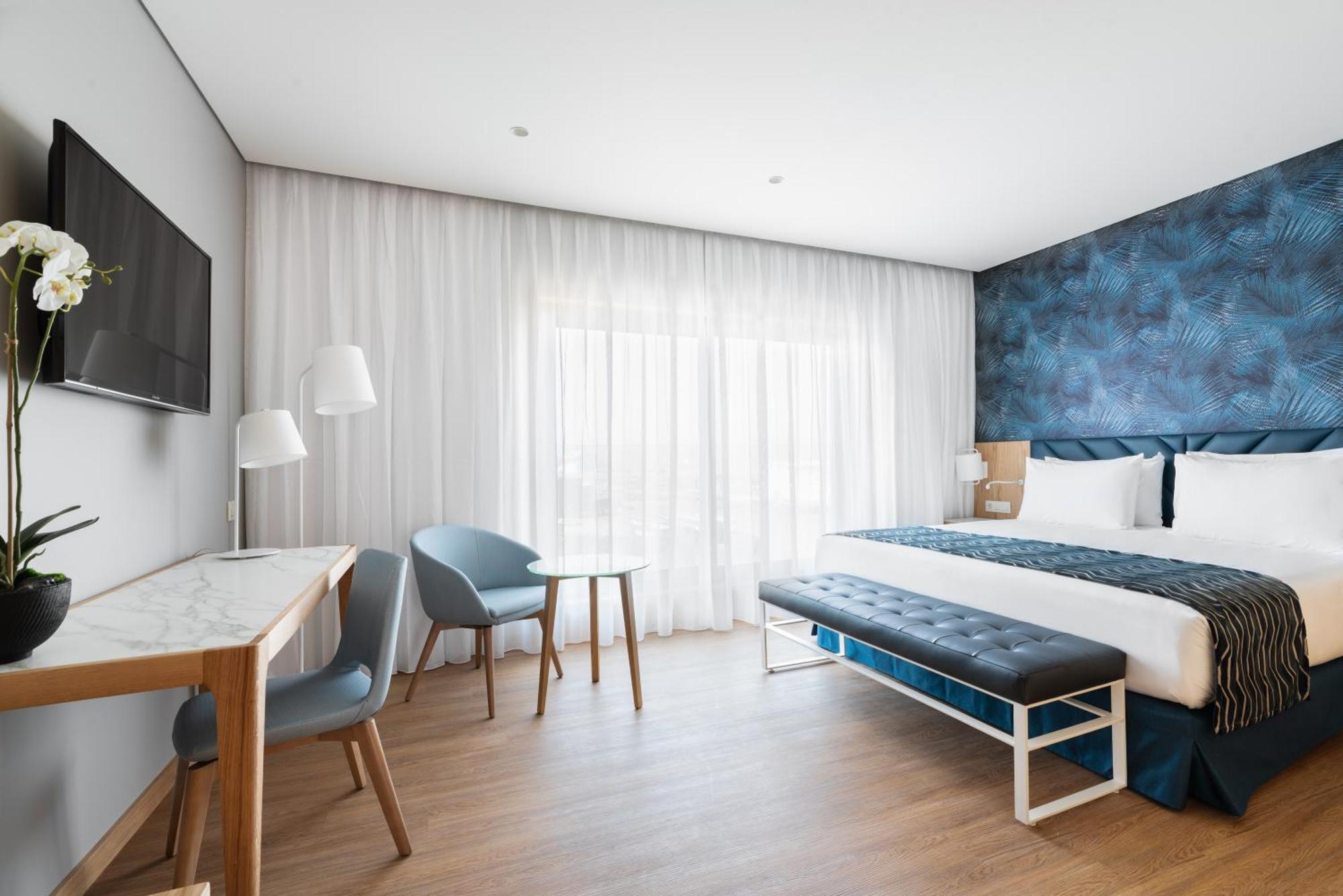 Deluxe Junior Suite