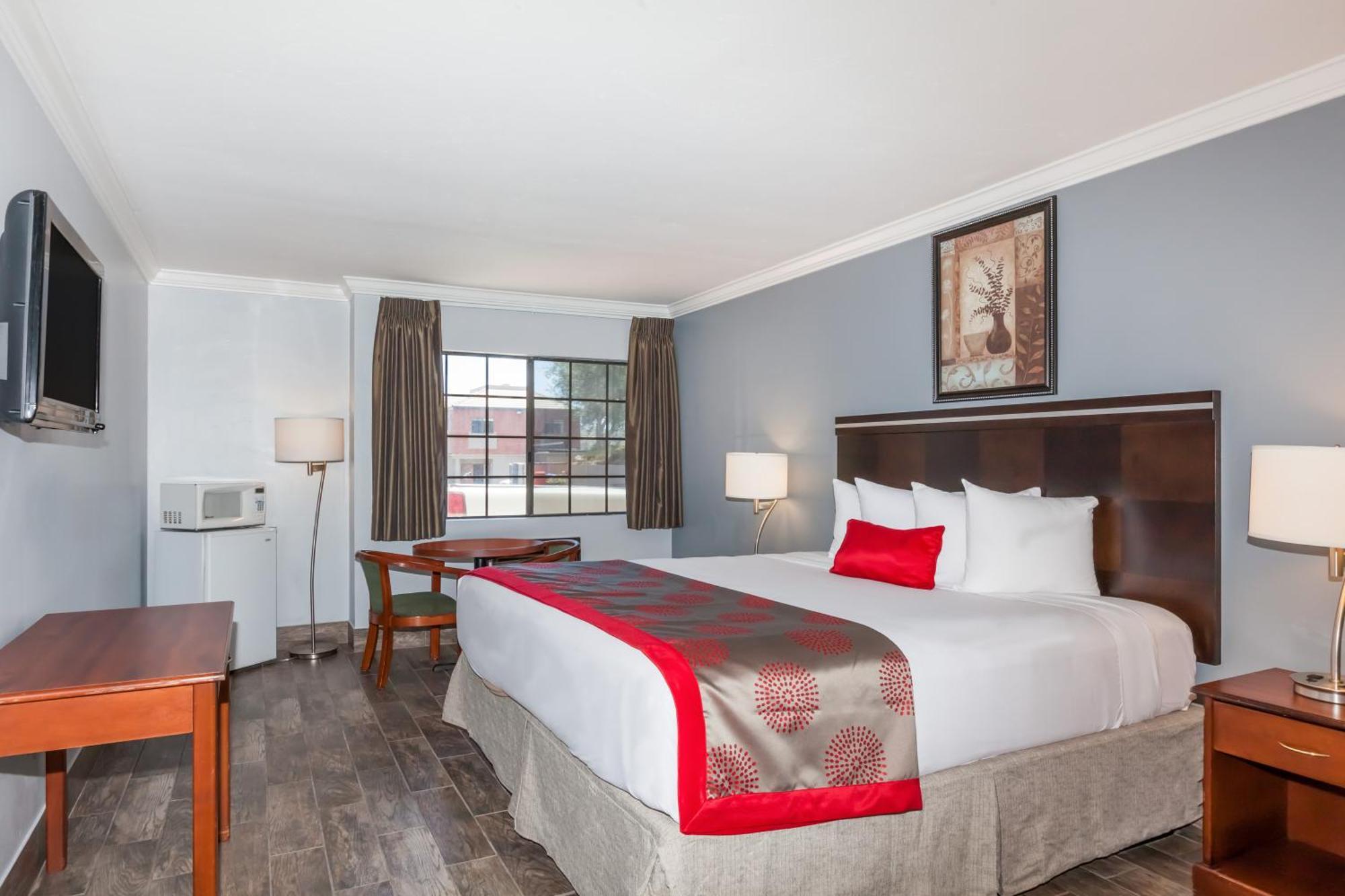 King Room - Pet Friendly/Non-Smoking