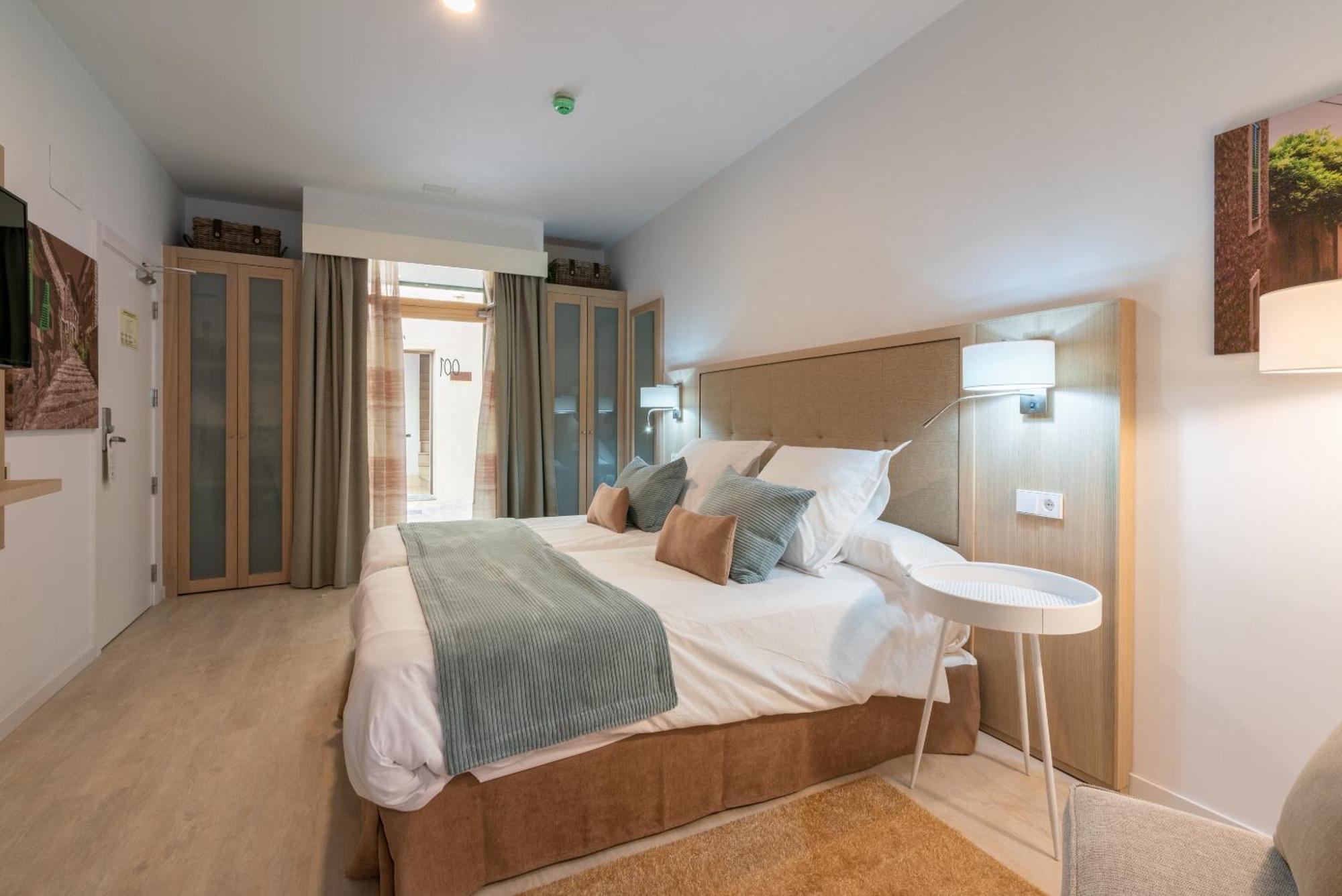 Double or Twin Room - Disability Access,1284460291:JPEG