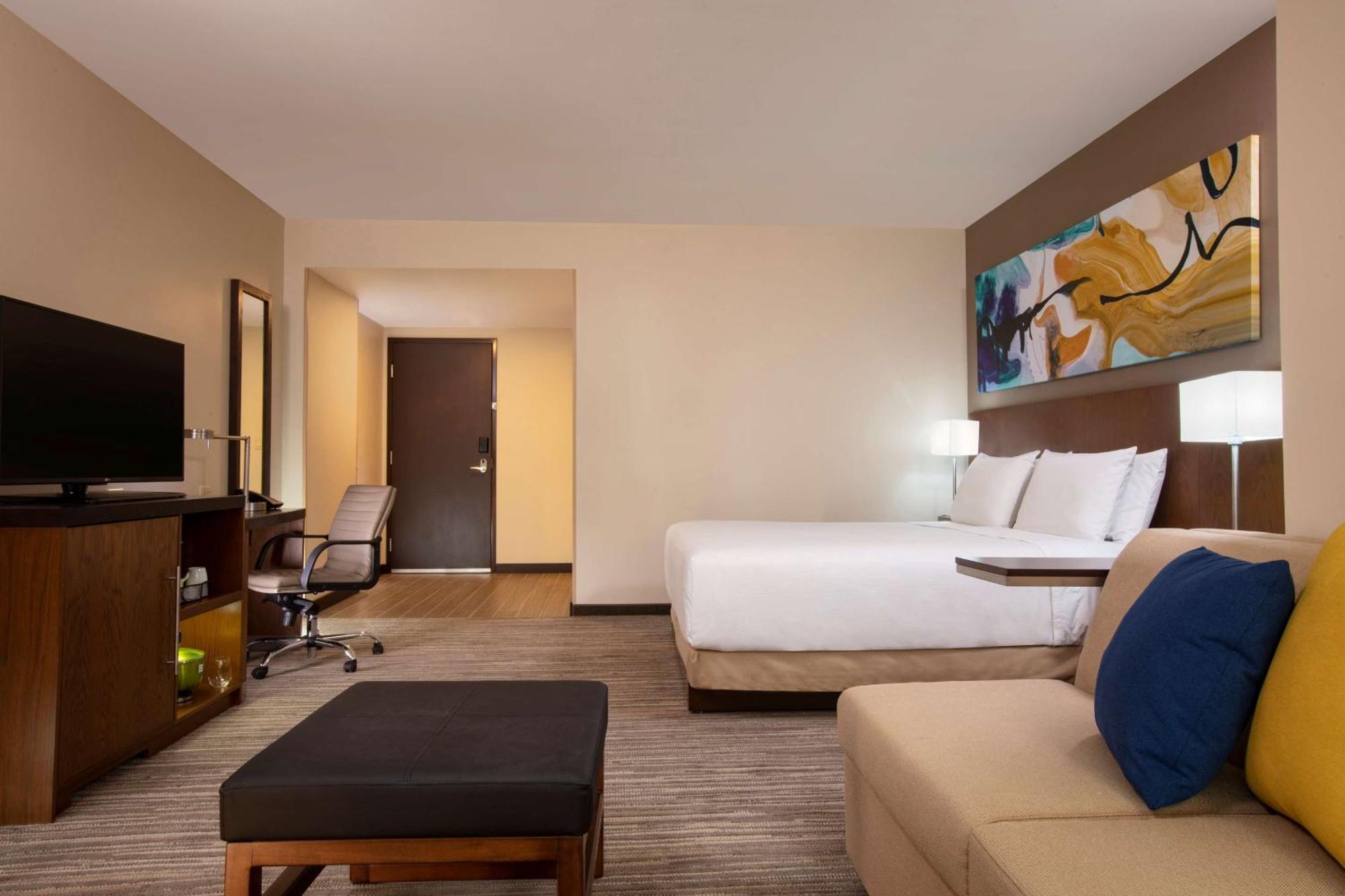 King Room with Sofa Bed - High Floor