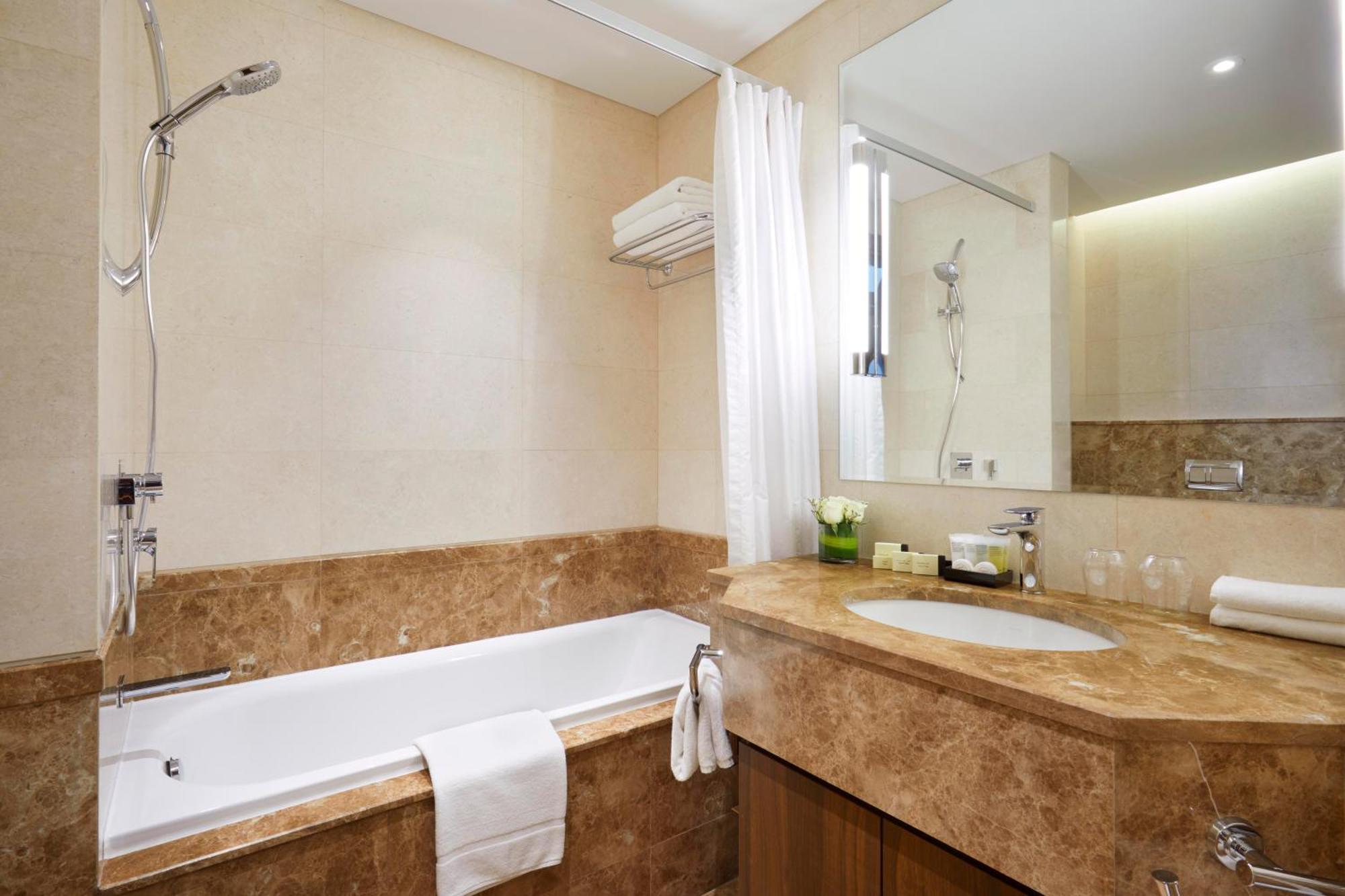 Superior Twin Room on F&B Dining restaurants on spa on laundry services Late check out Early check subject to hotel availability,1284545125:JPEG