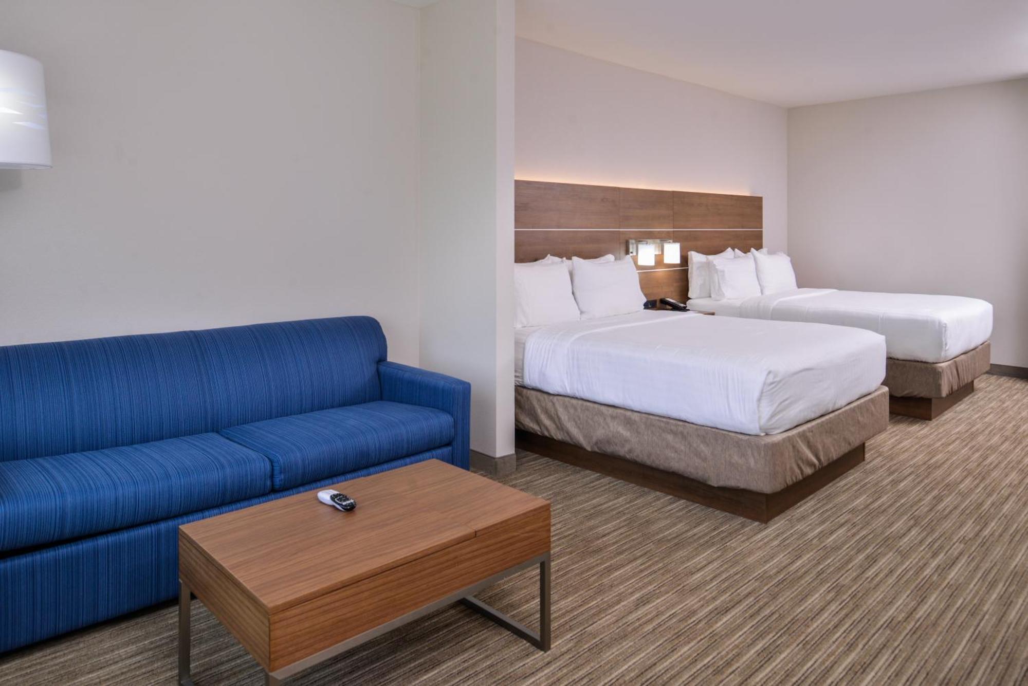 Suite with Two Queen Beds