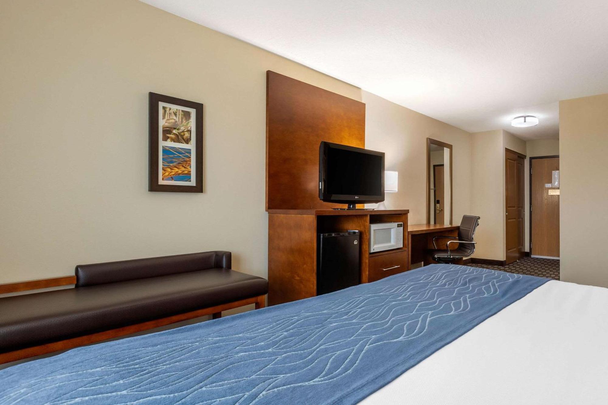 Queen Room - Accessible/Nonsmoking