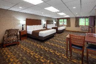 King Suite - Pool Side/Non-Smoking
