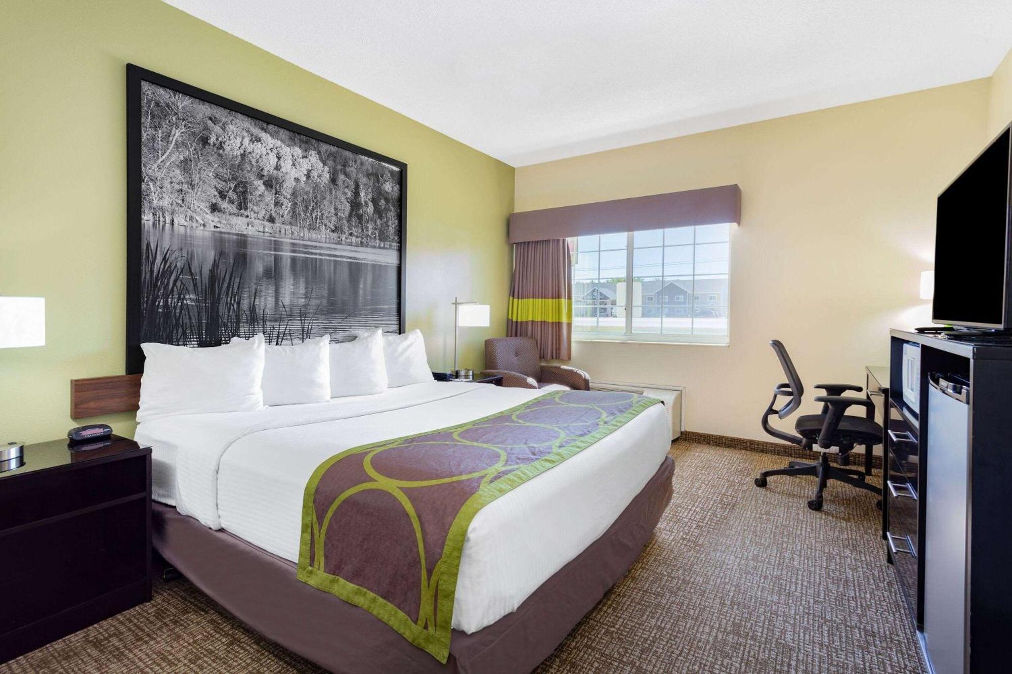 King Room - Disability Access/Non-Smoking
