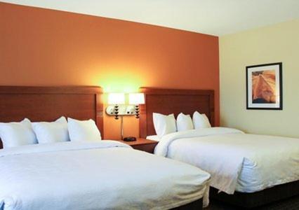 Queen Suite with Two Queen Beds - Non-Smoking