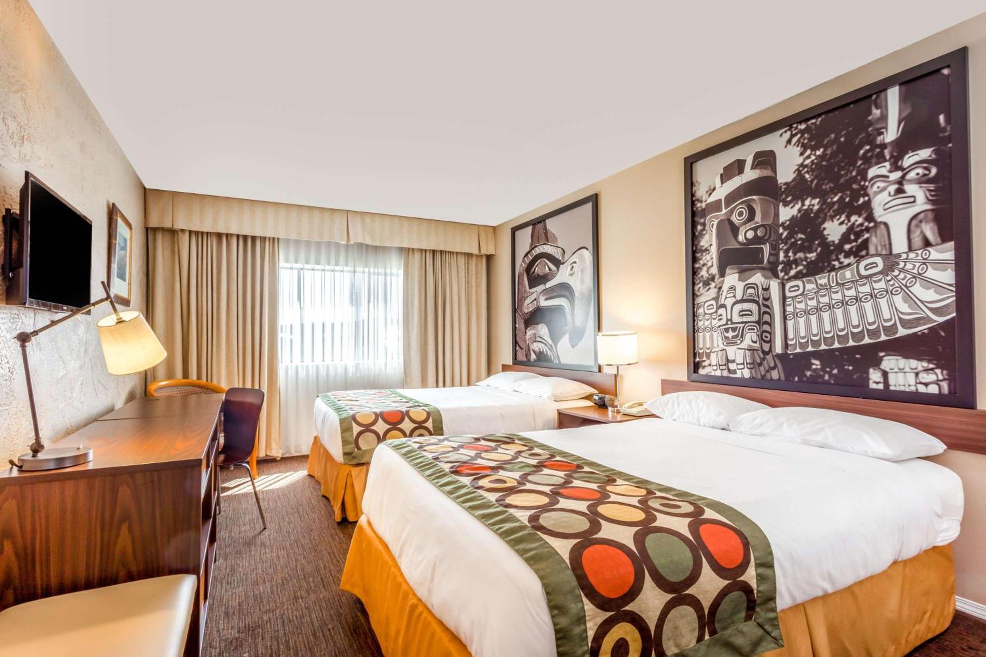 Double Room with Two Double Beds - Non-Smoking