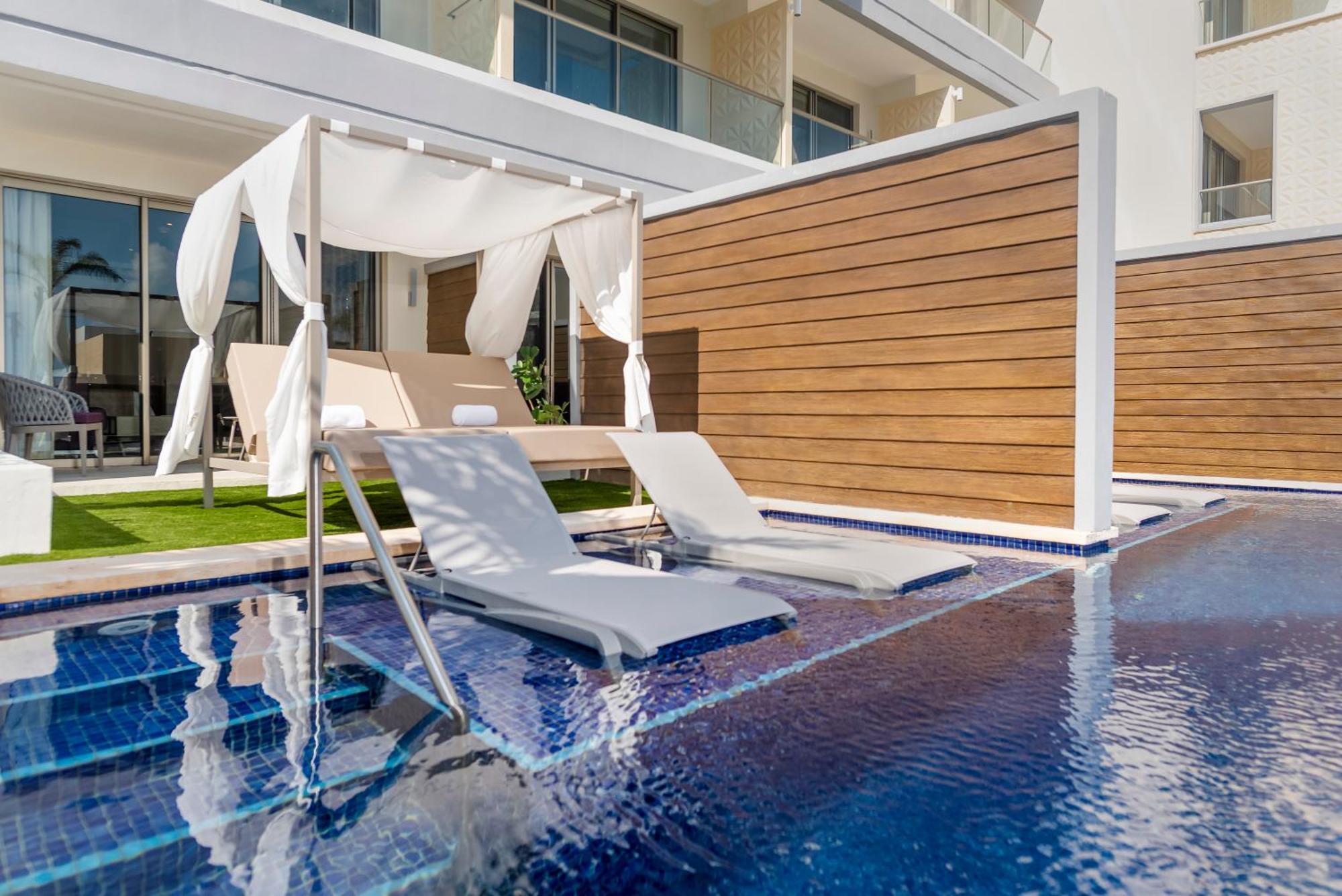 Suite Junior STAR Class avec Accès Direct à la Piscine