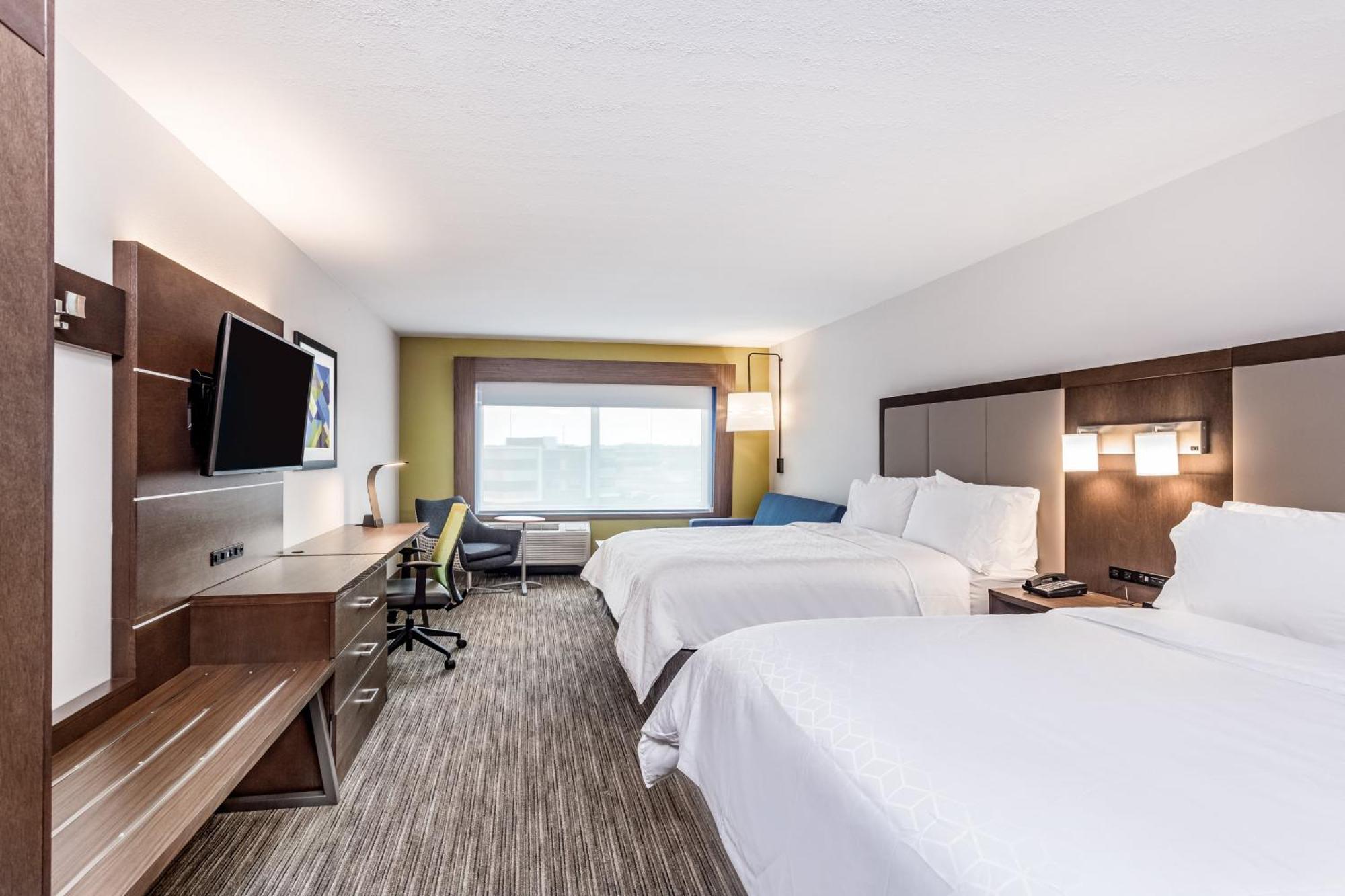 Queen Suite with Two Queen Beds and Sofa Bed