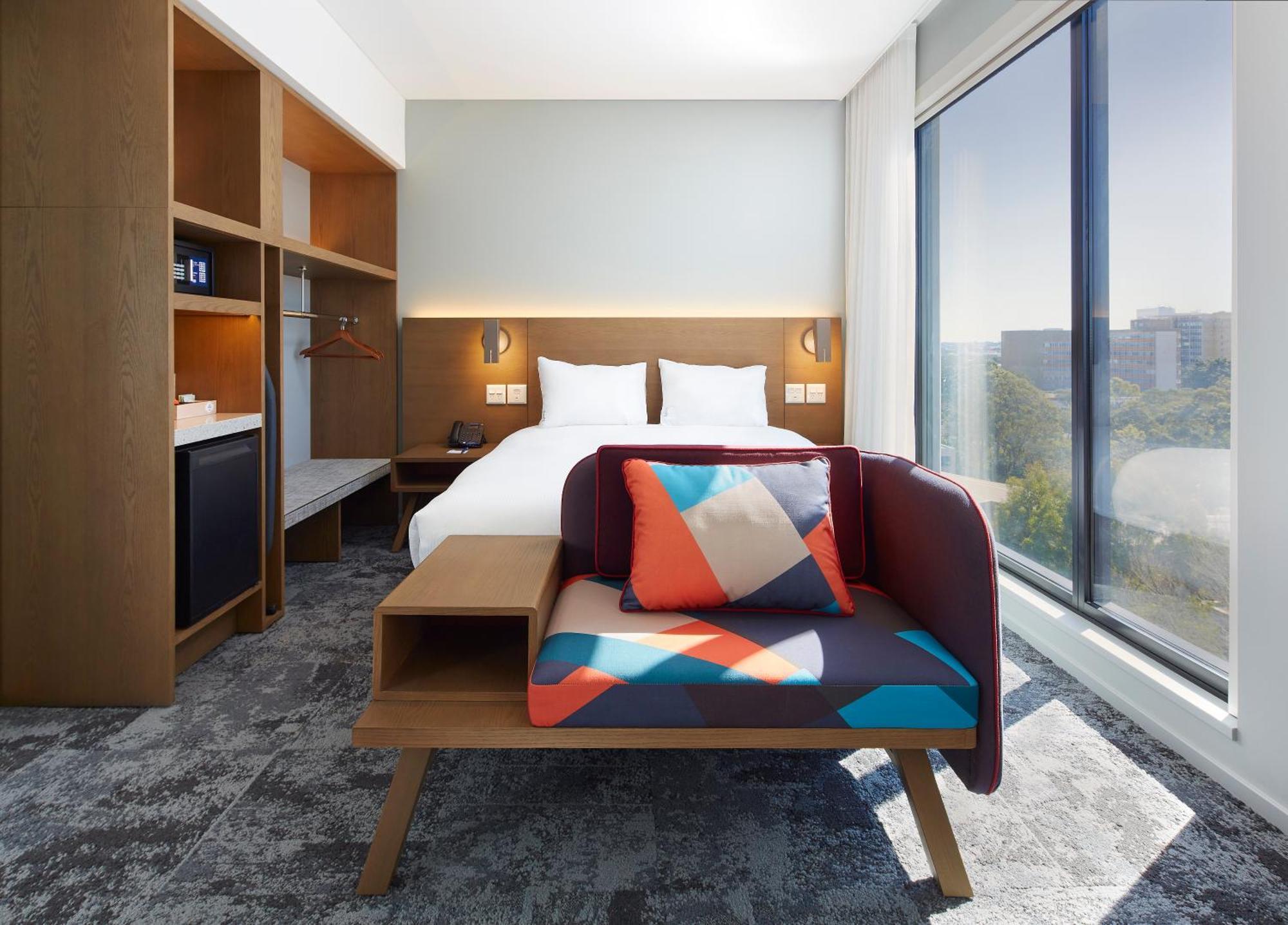 Standard Queen Room - Free Breakfast