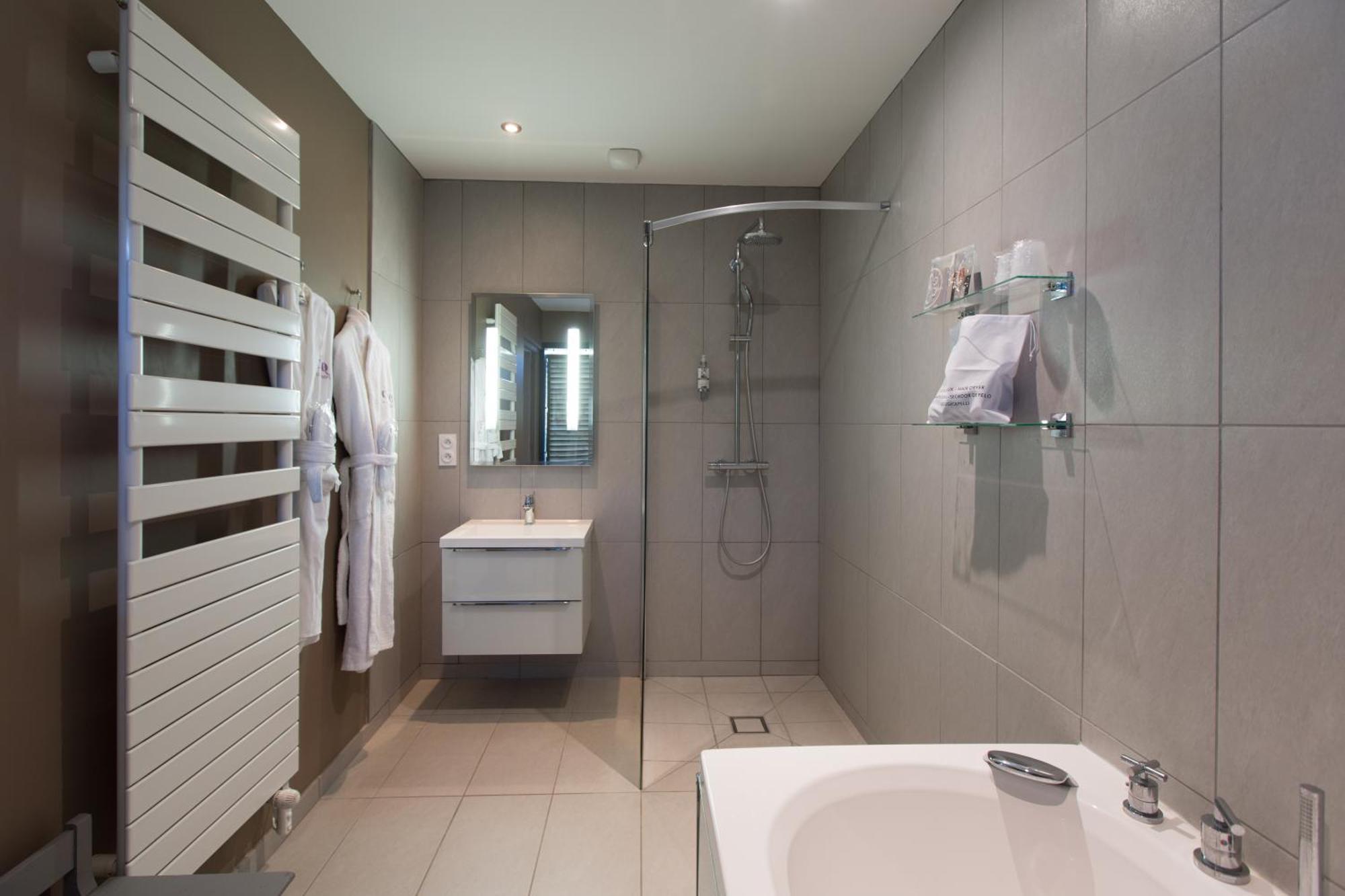 Deluxe Double Room with Bath