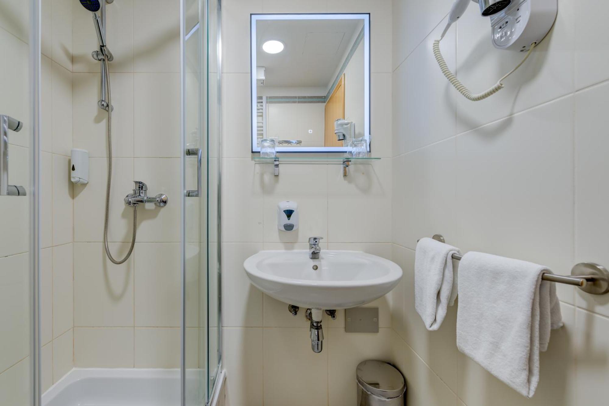 Classic Double or Twin Room Sea View,1284758392:JPEG