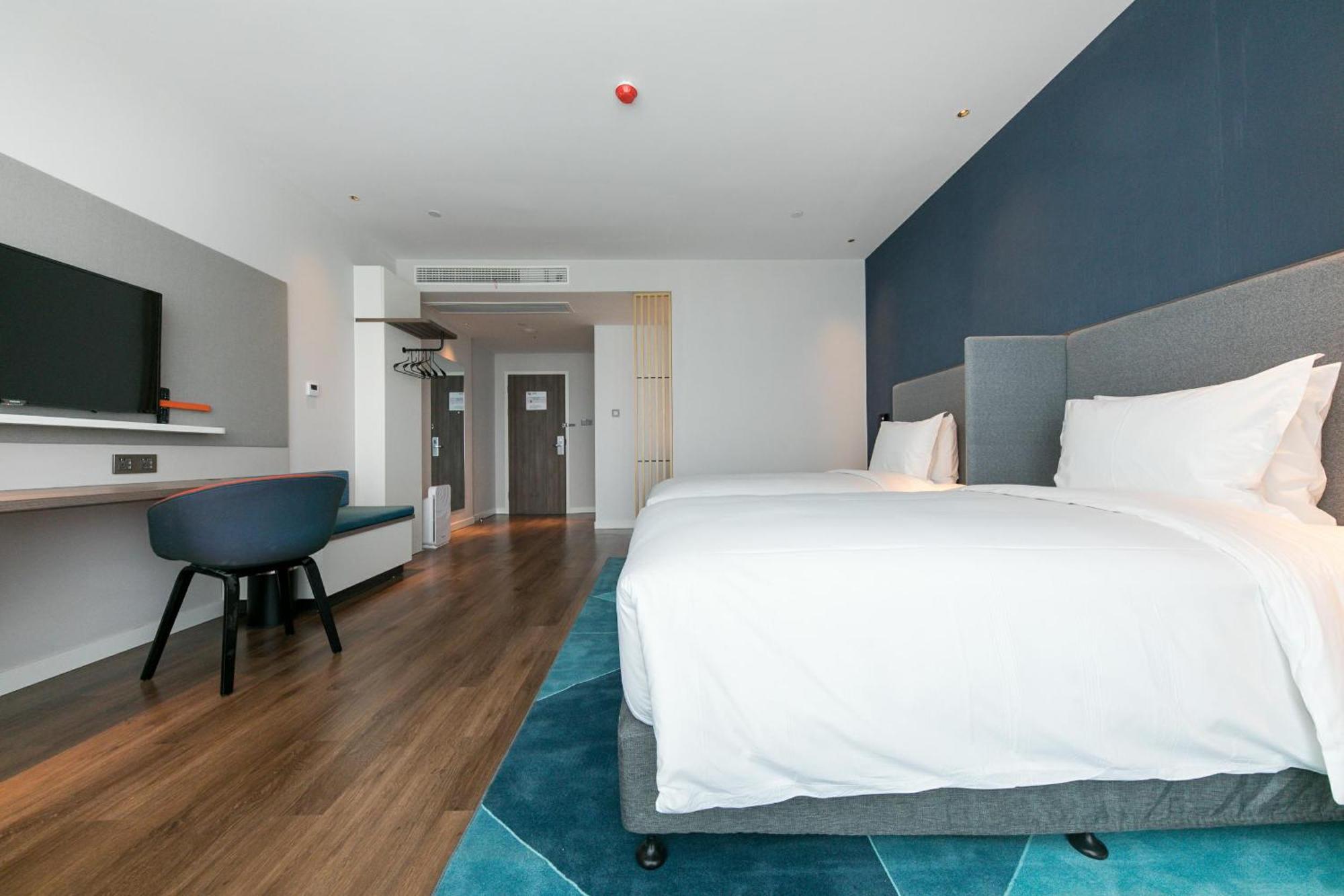Standard Twin Room Extra Floor Space