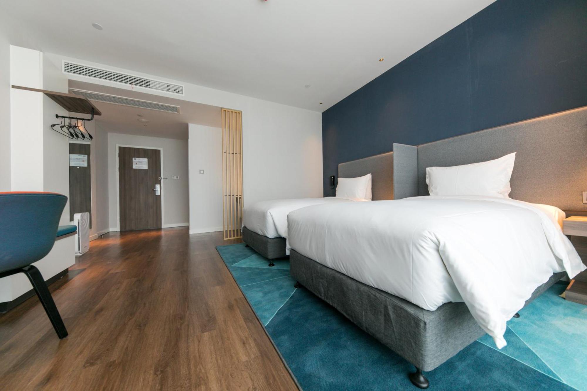Standard Twin Room Extra Floor Space