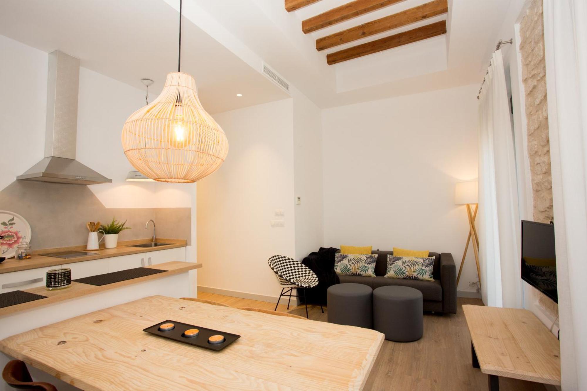 One-Bedroom Apartment Shower