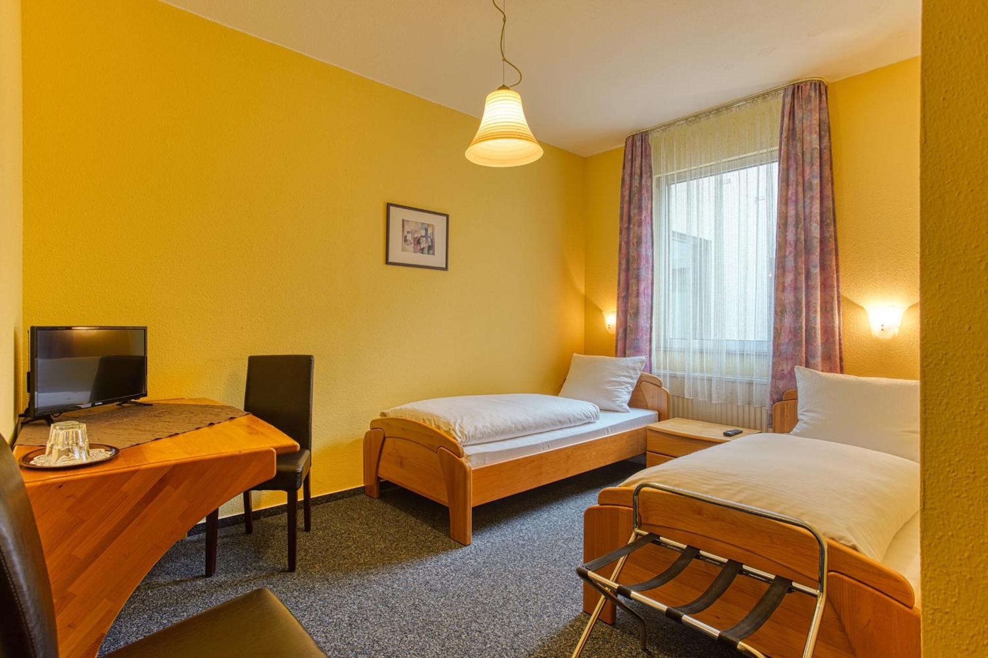 Double Room,1580602061:JPEG