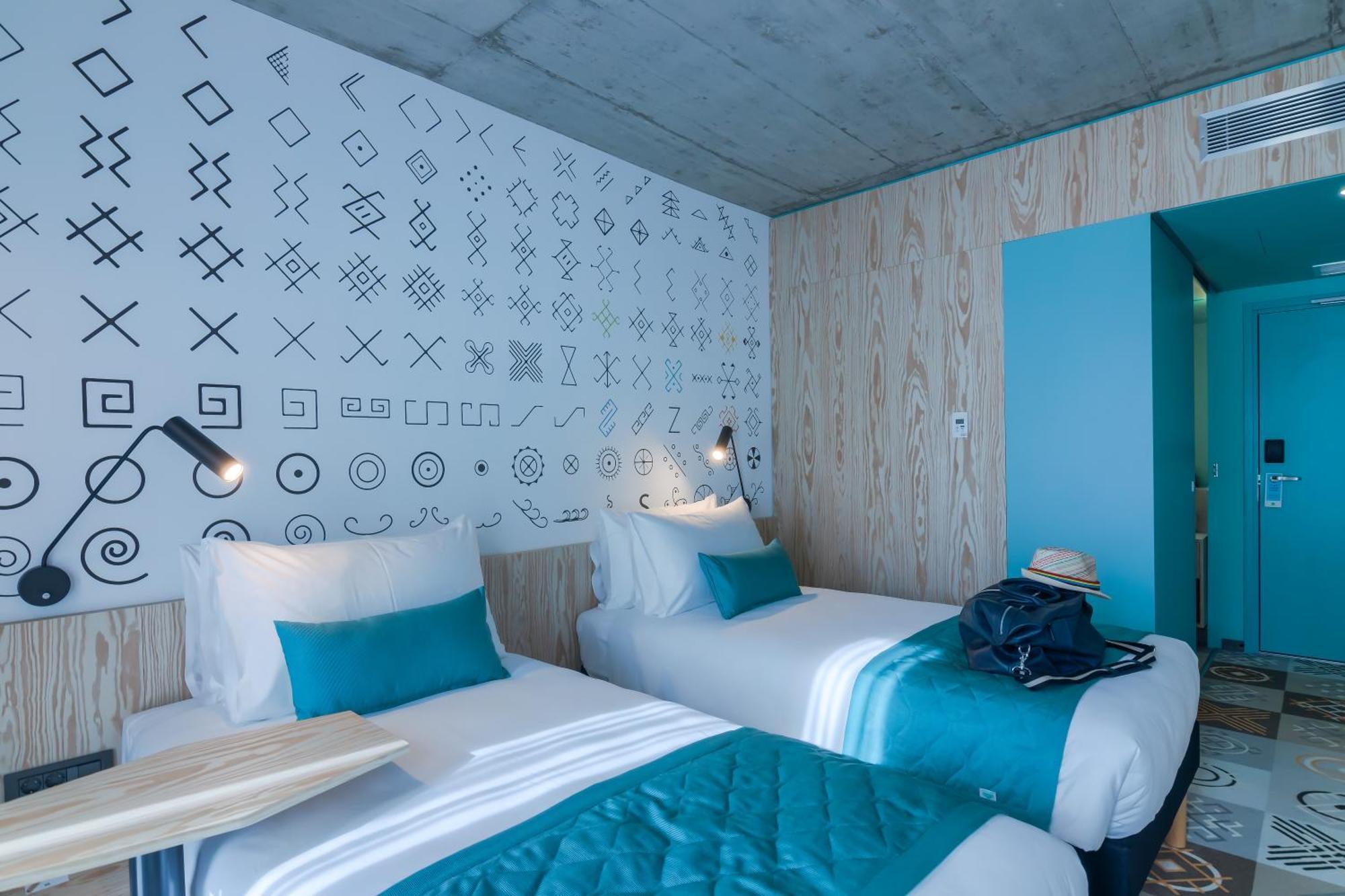 Standard Twin Room