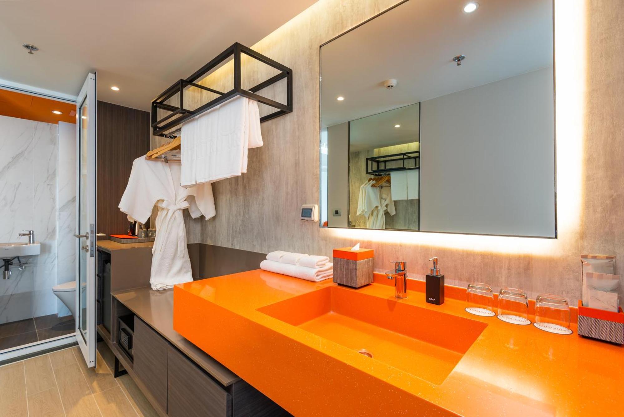 ห้องพรีเมียร์สำหรับสามท่านพร้อมวิวสวน