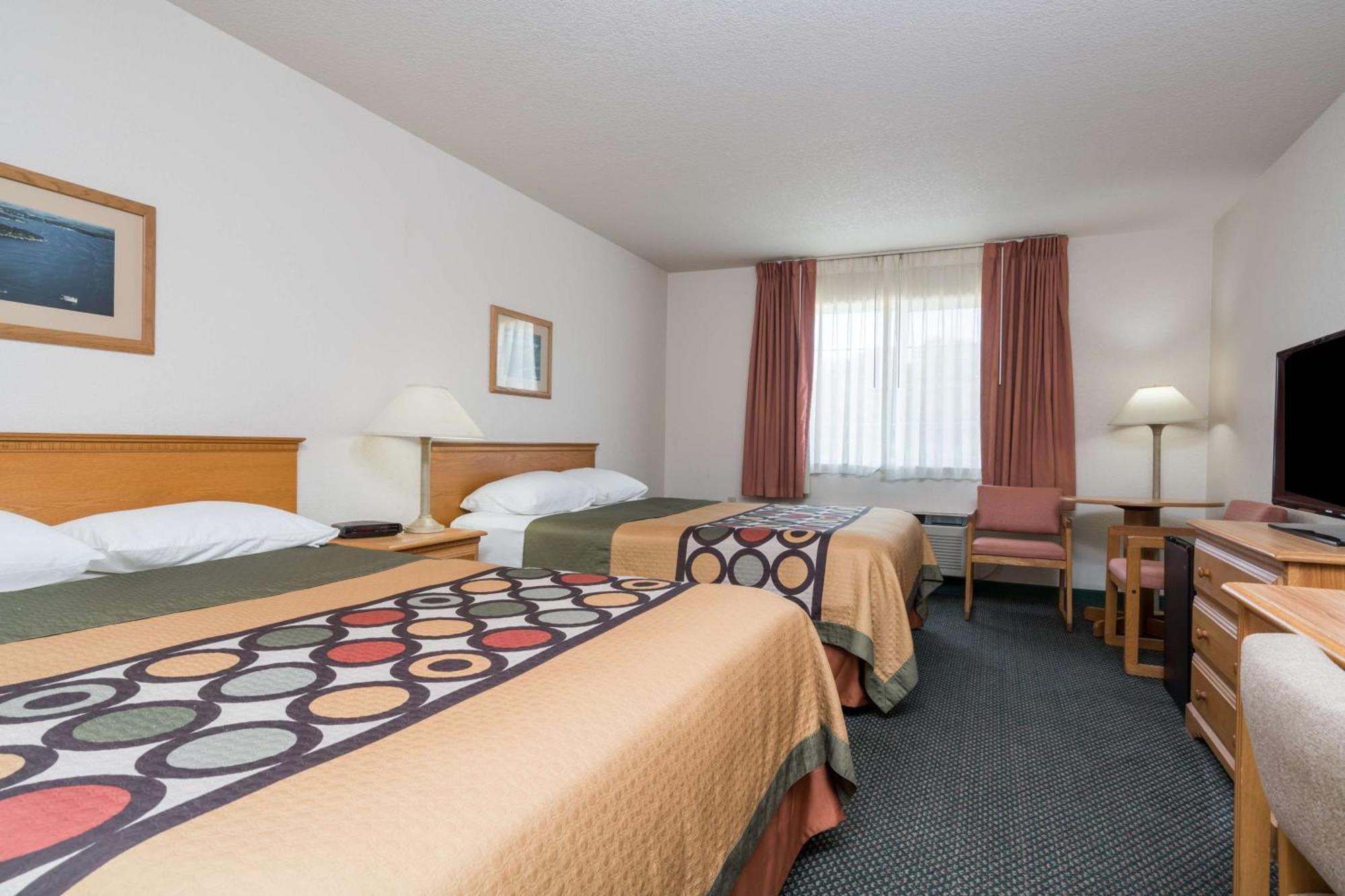 Queen Room with Two Queen Beds - Disability Access/Non-Smoking