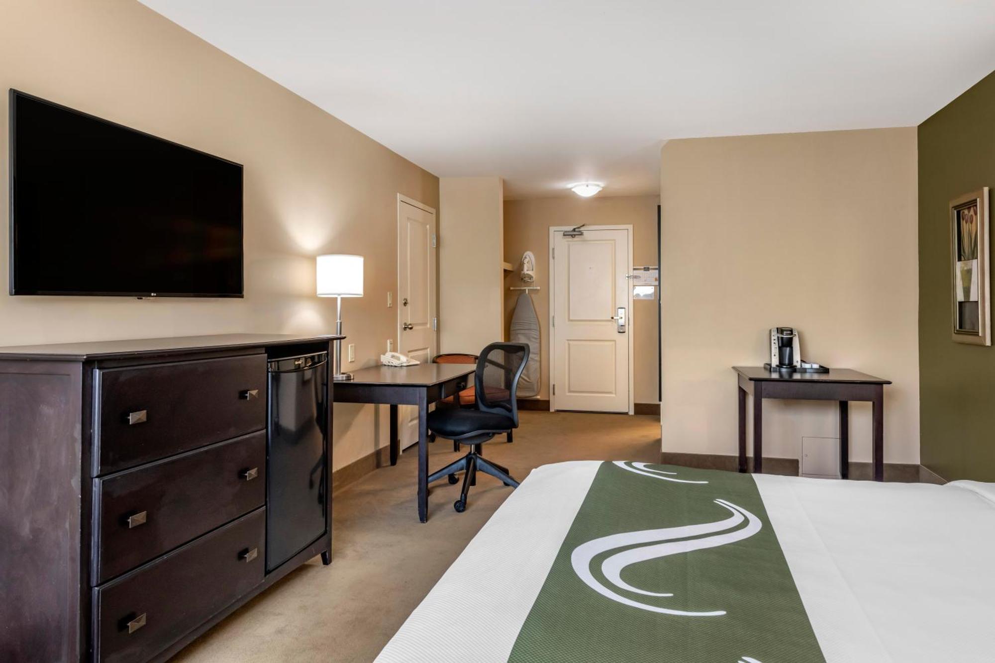 Family Suite - Non-Smoking