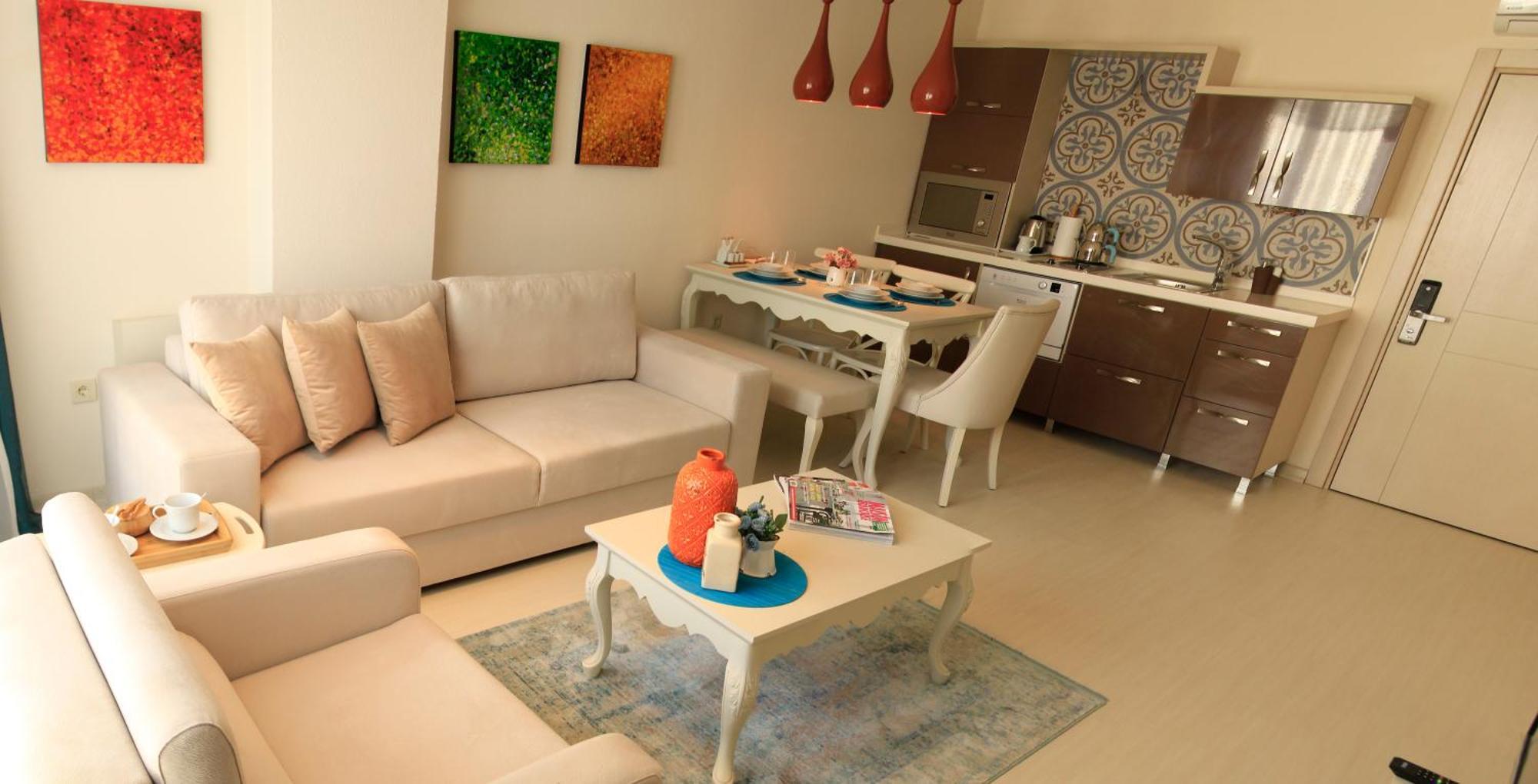 Two-Bedroom Apartment,639256428:JPEG