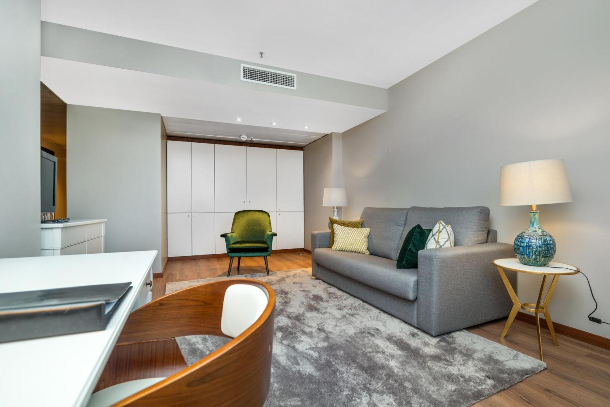 Studio Apartment with River View,1285078960:JPEG