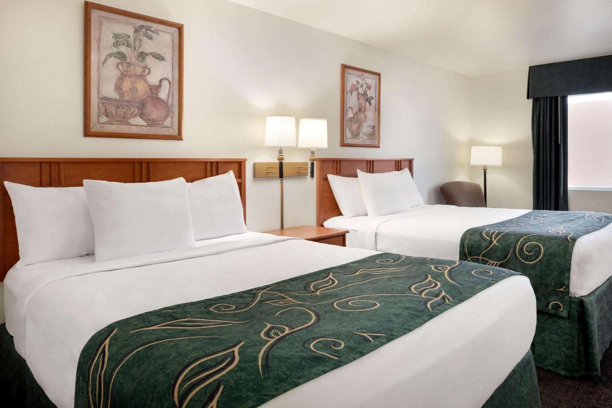 Queen Room with Two Queen Beds - Non-Smoking