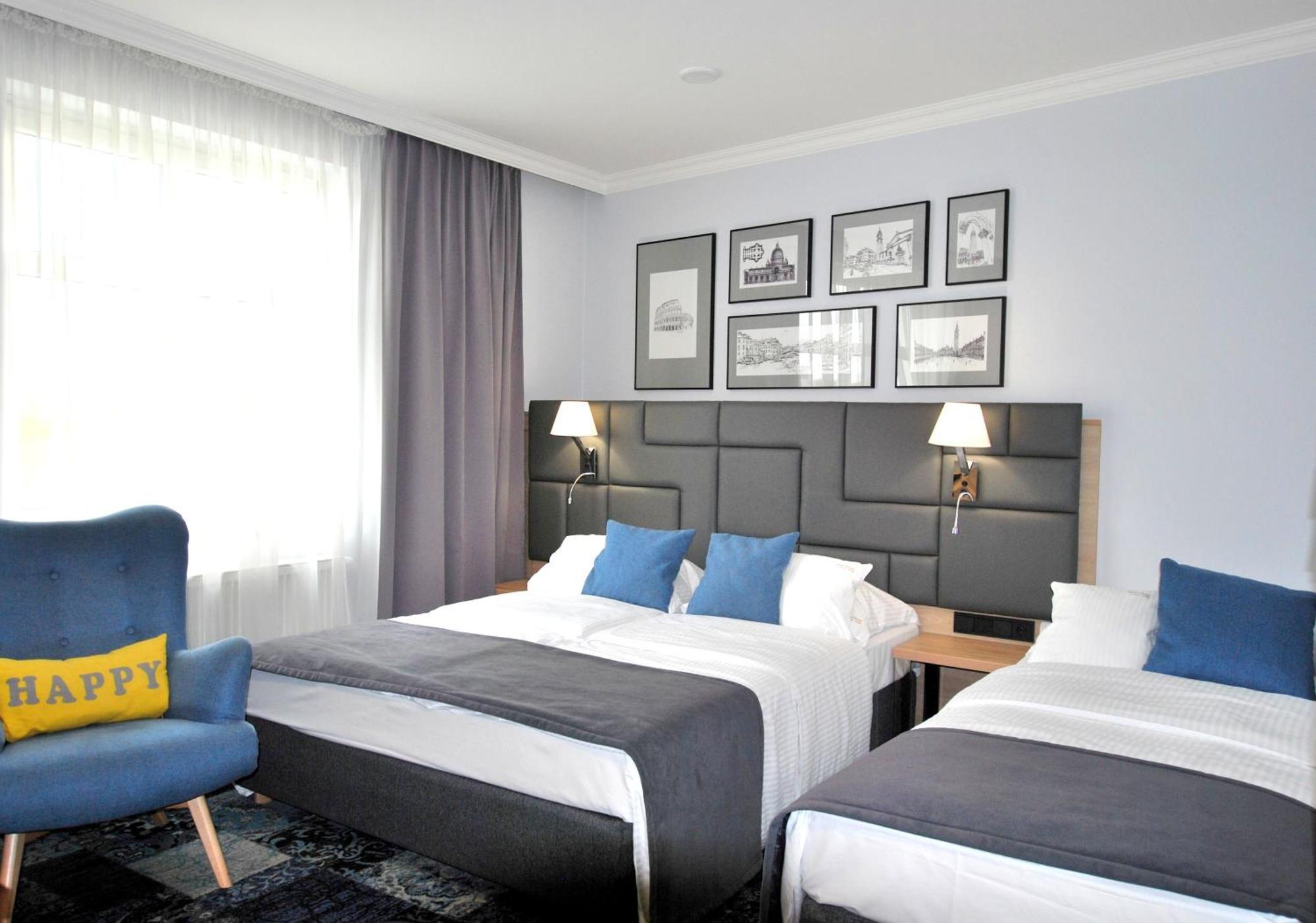 Deluxe Triple Room