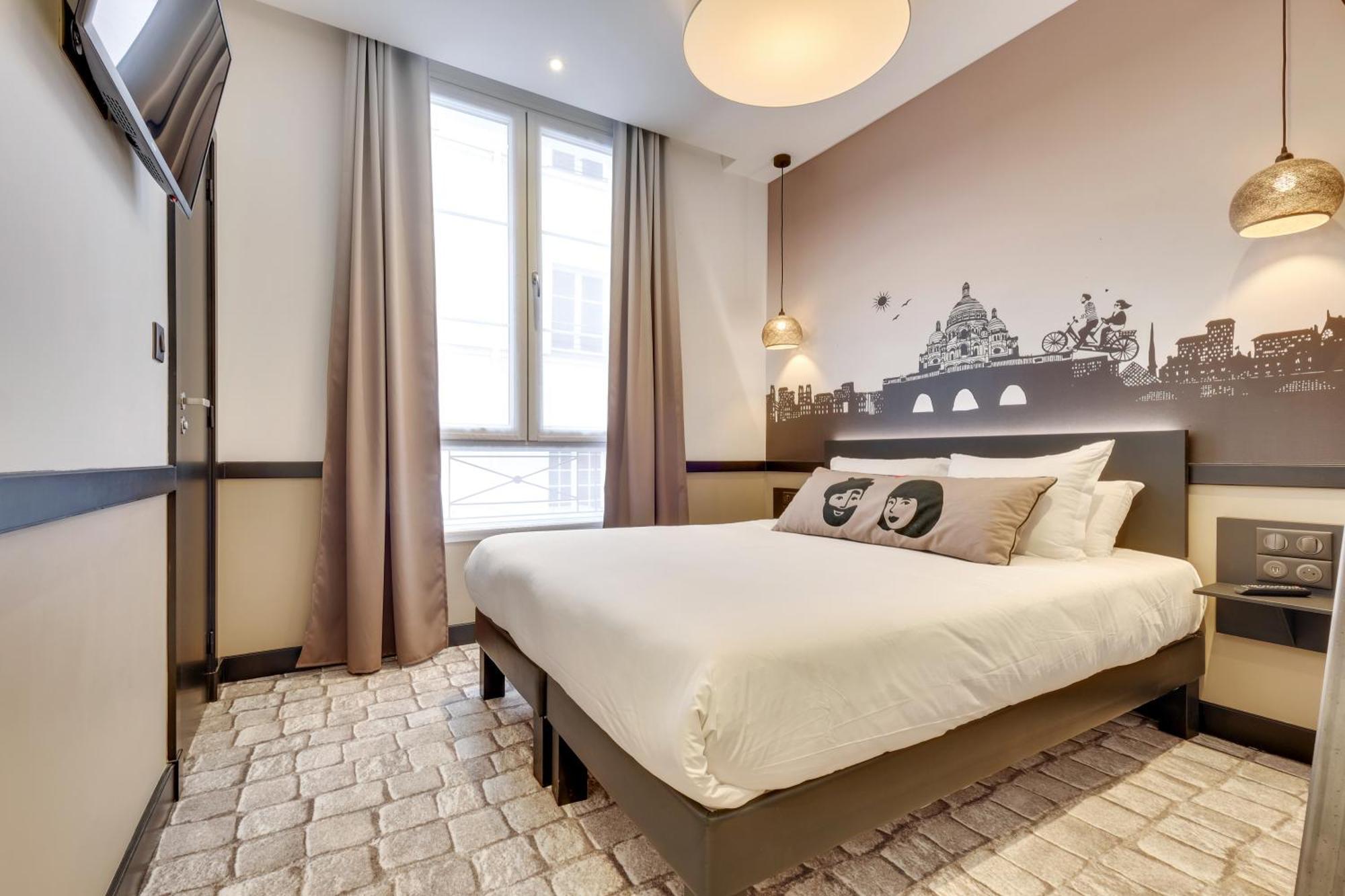 2 rooms next to each other