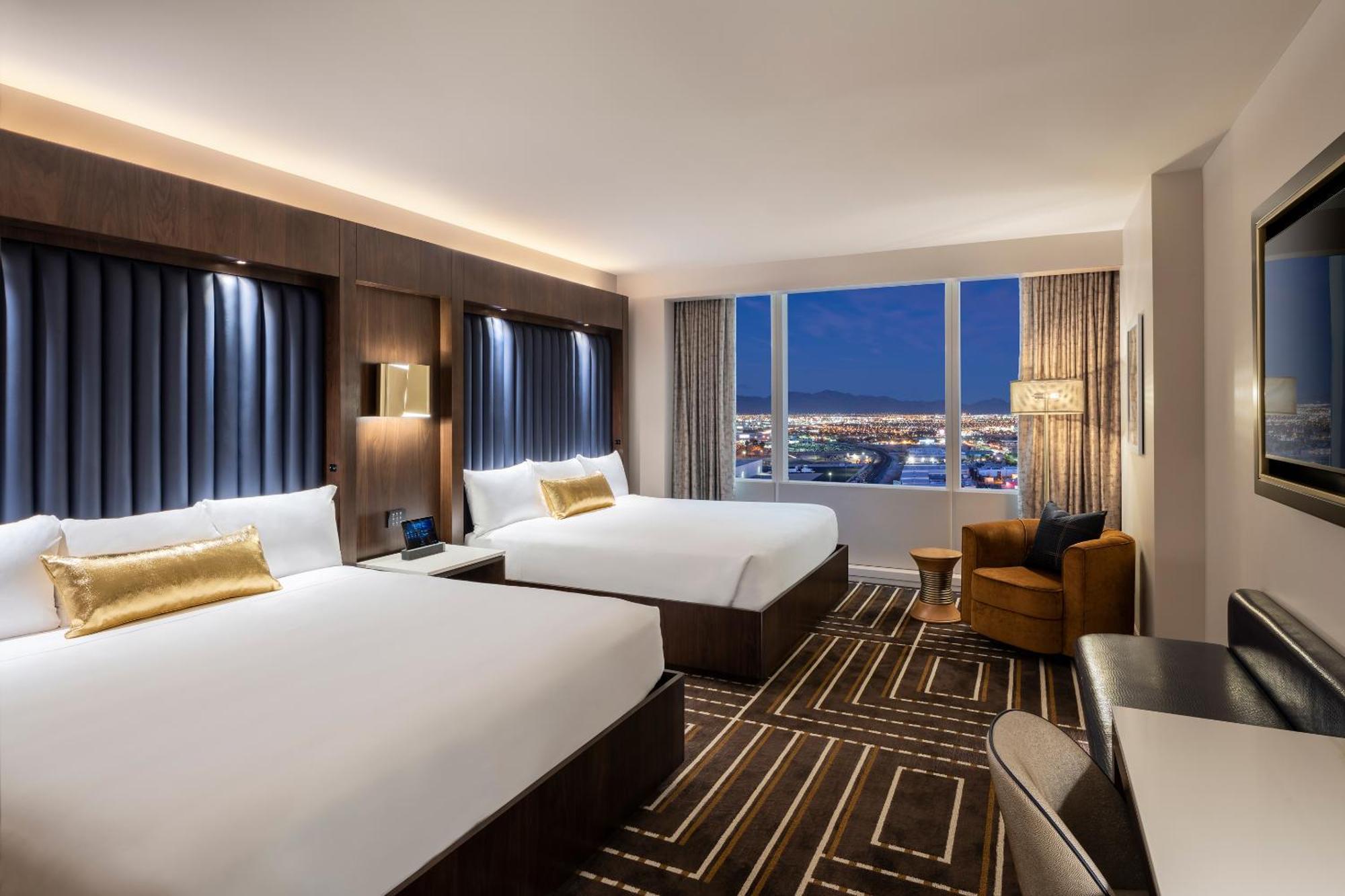 Quarto de Casal com Cama King-size